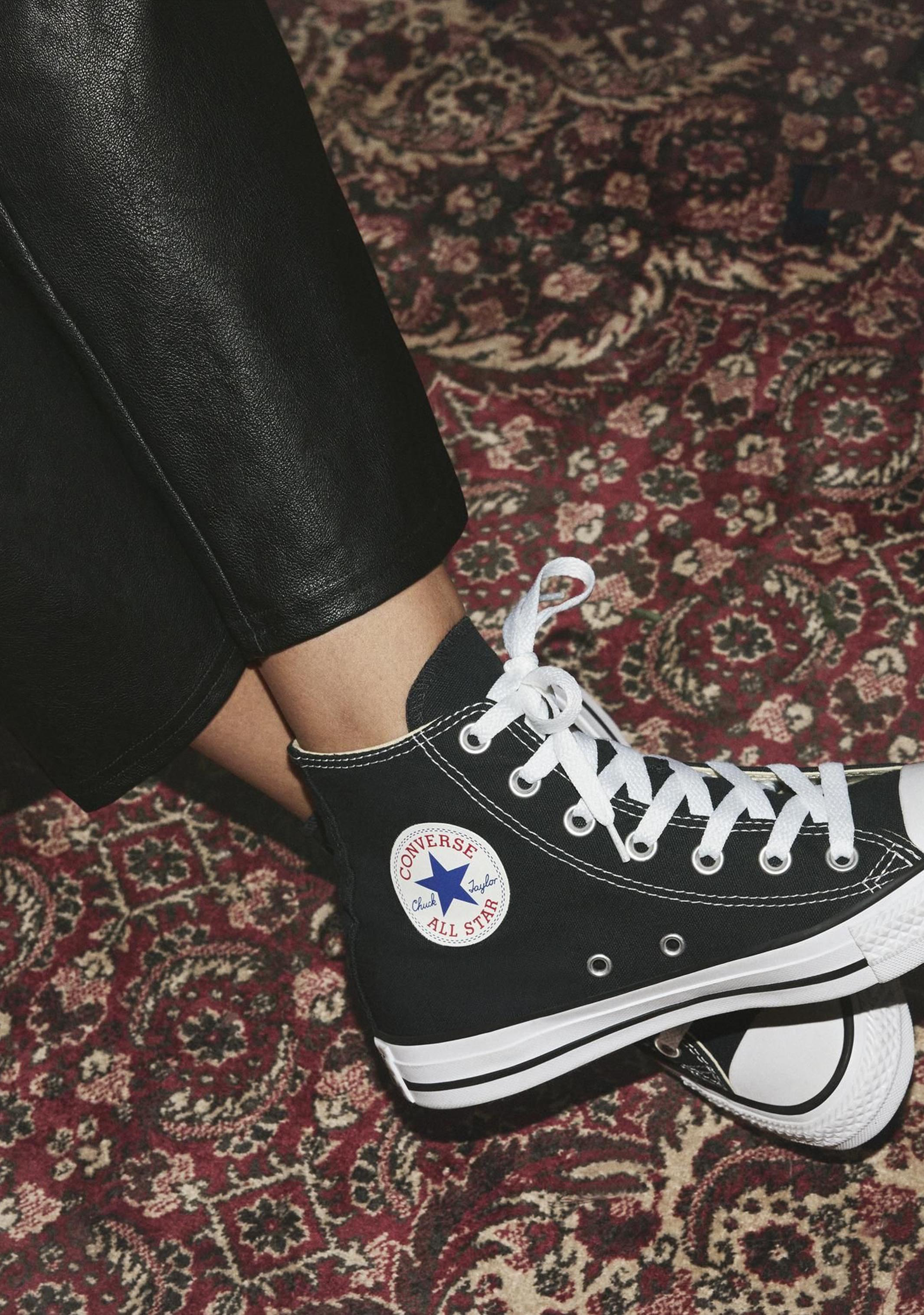 Converse Chuck Taylor All Star High Top Sneakers for Men & Women - Classic Black Canvas Shoes for Casual Wear, Street Style & Everyday Fashion