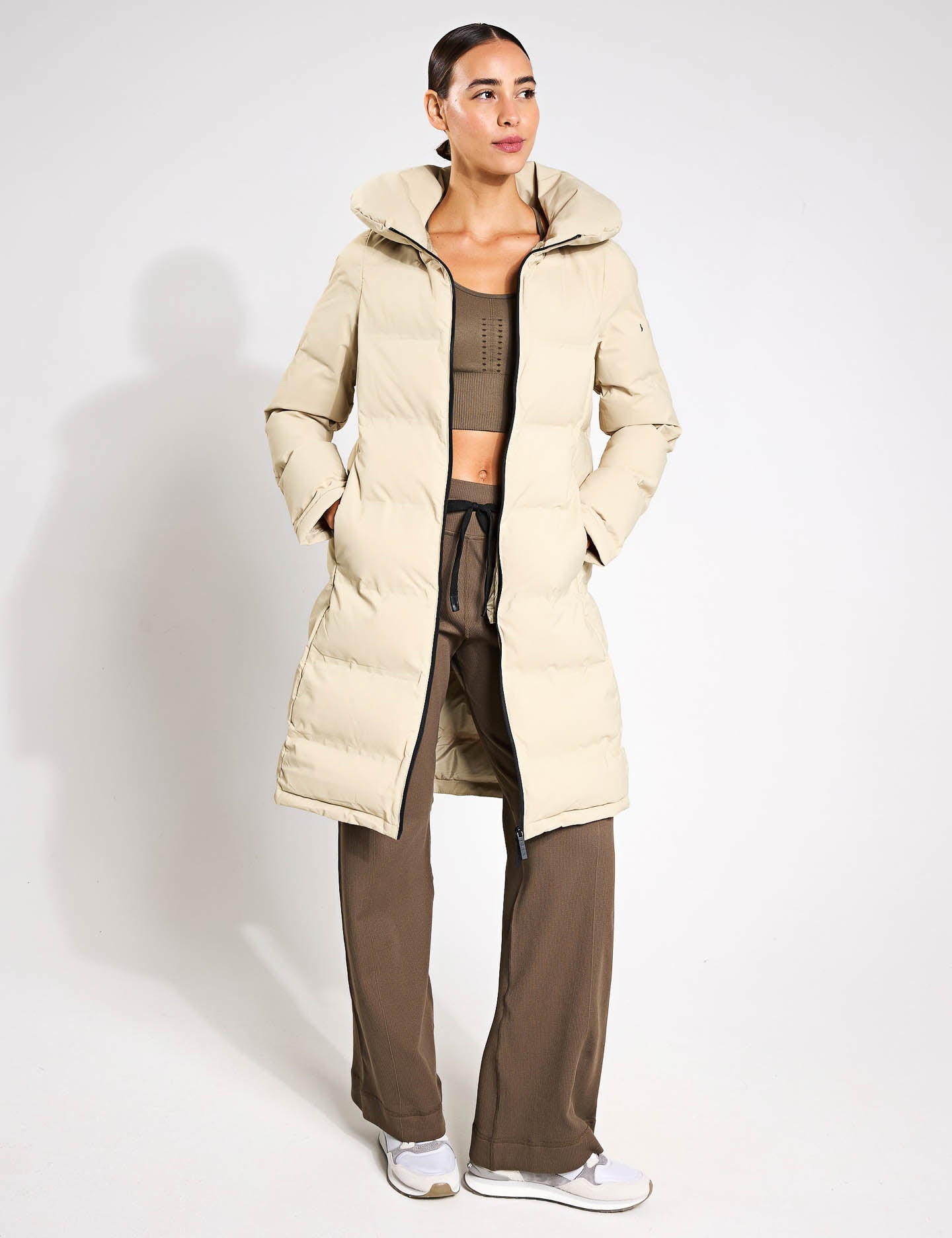 Stylish Stone Coat Jacket for Men & Women - Trendy Outerwear for Fall & Winter Fashion