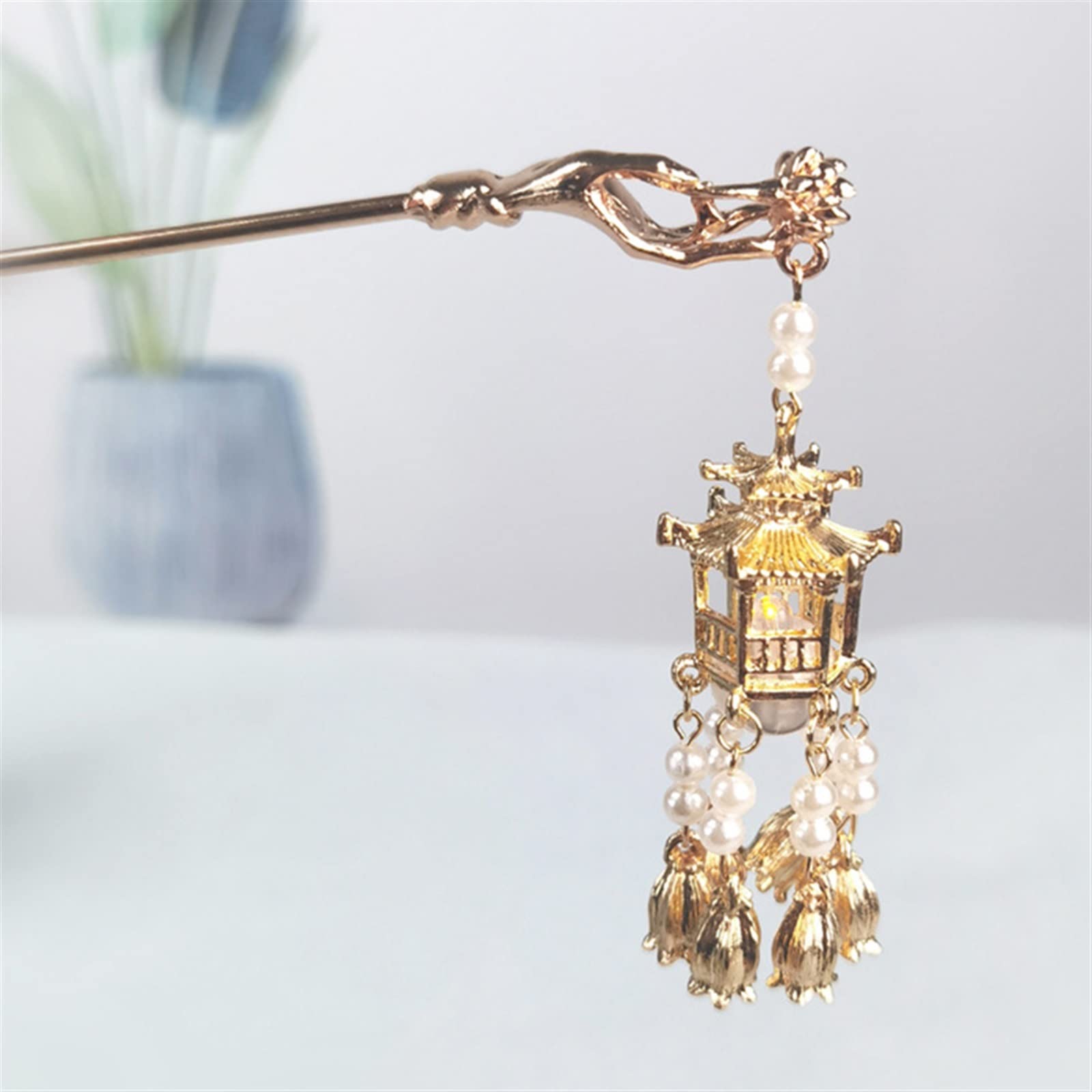LYWBYXGS Chinese Palace Lantern Hairpin - Gold Metal Hair Sticks with Light for Women, Hanfu Hair Accessories, Vintage Hair Forks - Perfect for Cosplay, Wedding, Traditional Chinese Dress (1 Piece)