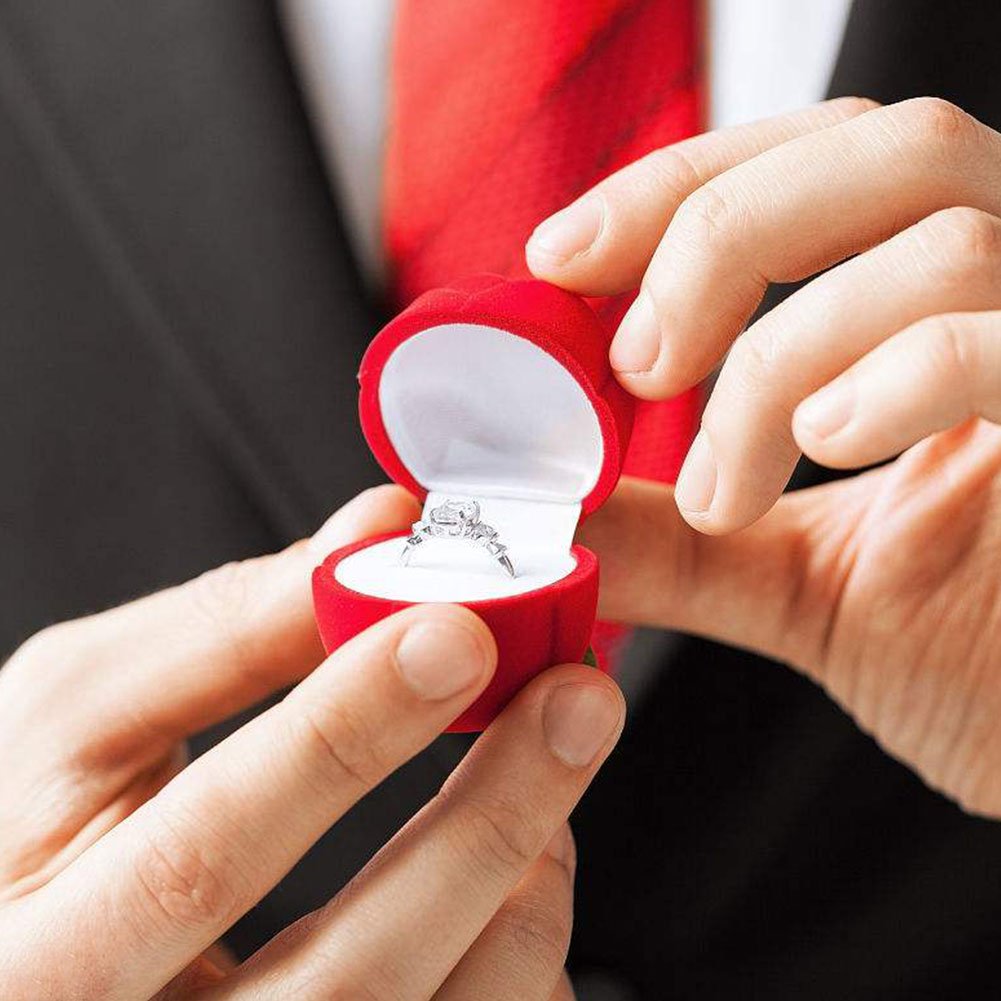 HEEPDD Red Rose Ring Box - Romantic Rose-Shaped Jewelry Box for Engagement, Wedding & Proposals - Perfect Gift for Girlfriend, Lover on Valentine's Day (Use for Surprise Proposals, Anniversary Gifts & Romantic Occasions)