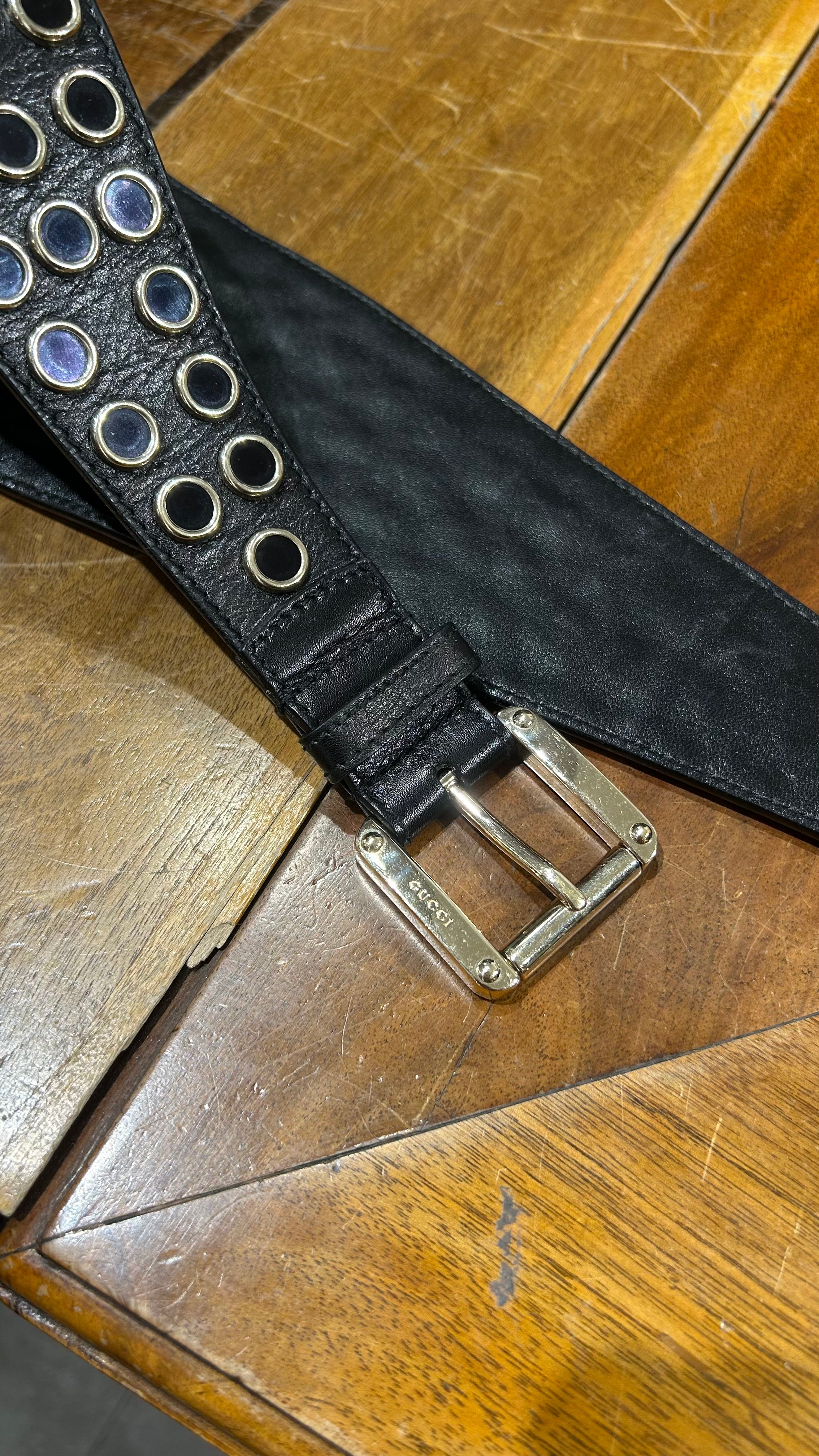Original Gucci Belt for Men & Women - Luxury Leather Waistband with GG Buckle - Perfect for Casual, Office & Formal Outfits