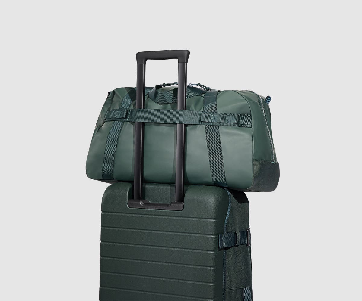40L Active Duffle Bag in Forest Green - Lightweight Travel & Gym Backpack for Outdoor Adventures & Workouts