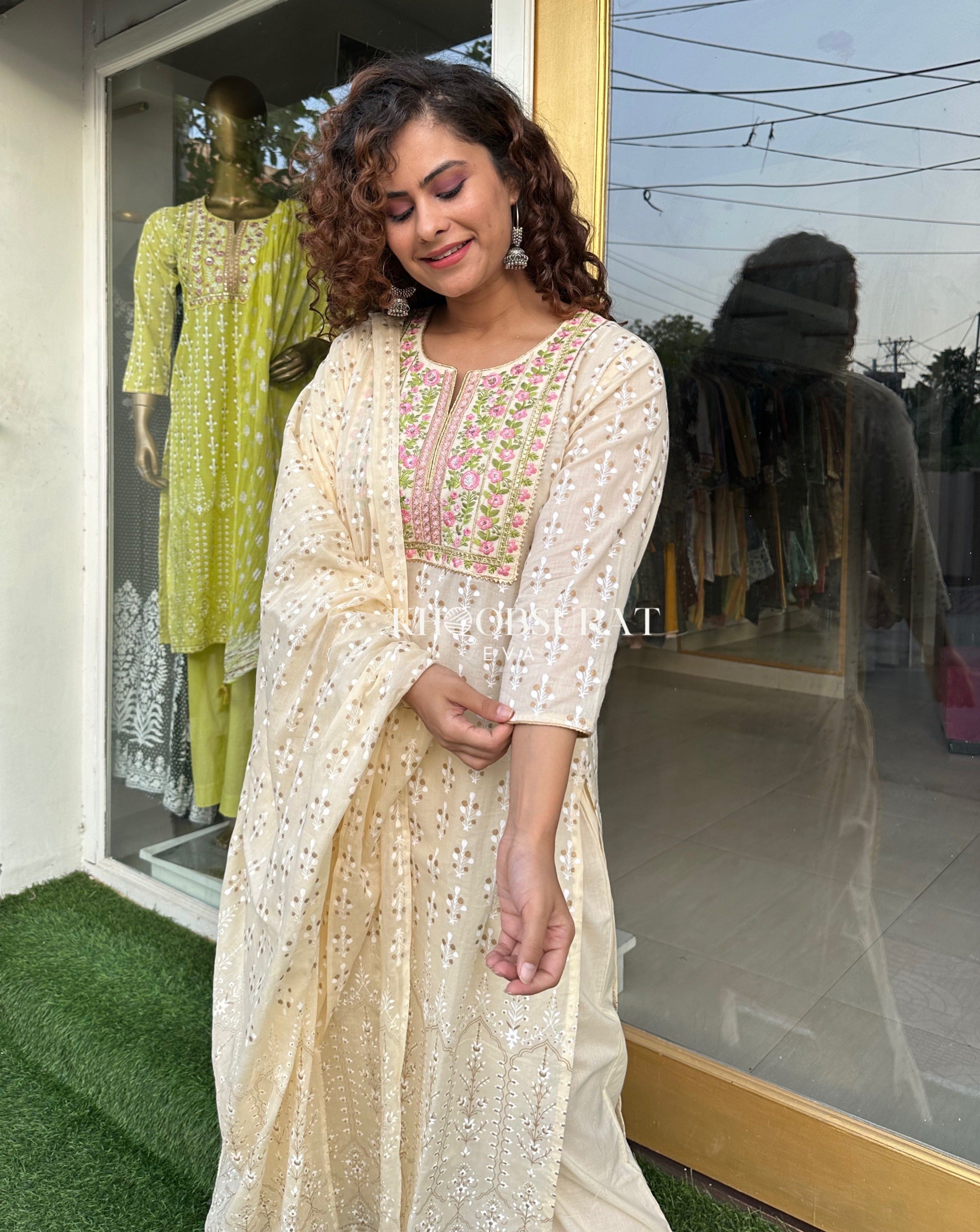 Tanishka Cream Embroidered Kurta Suit Set for Women | Traditional Indian Ethnic Wear | Perfect for Festivals, Weddings & Special Occasions