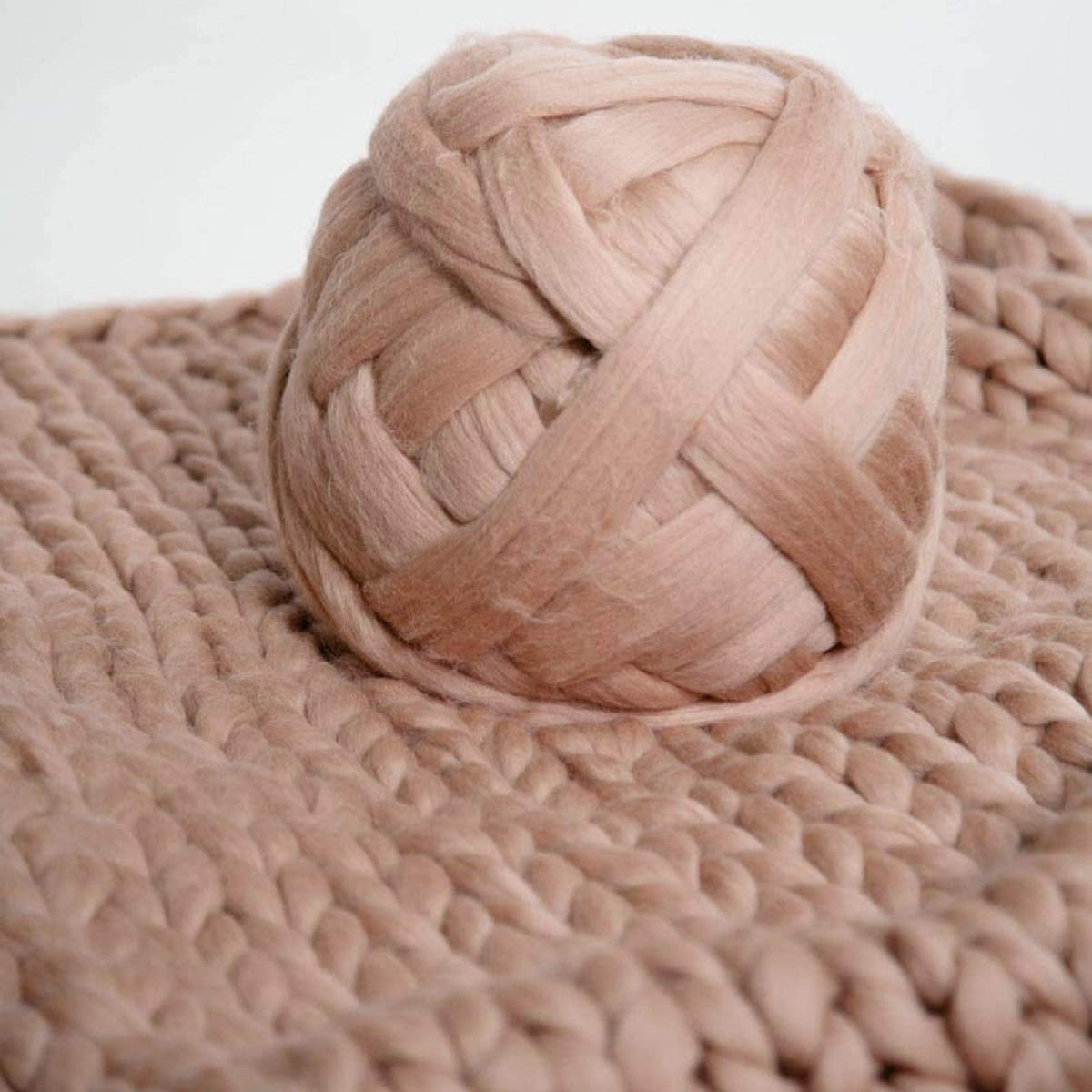 Clootess Bulky Chunky Yarn - 11 lbs Big Roving Wool for Hand Knitting, DIY Projects, Sofa & Bed Throw Blankets (Khaki) - Perfect for Cozy Home Decor, Winter Crafts and Gift Making