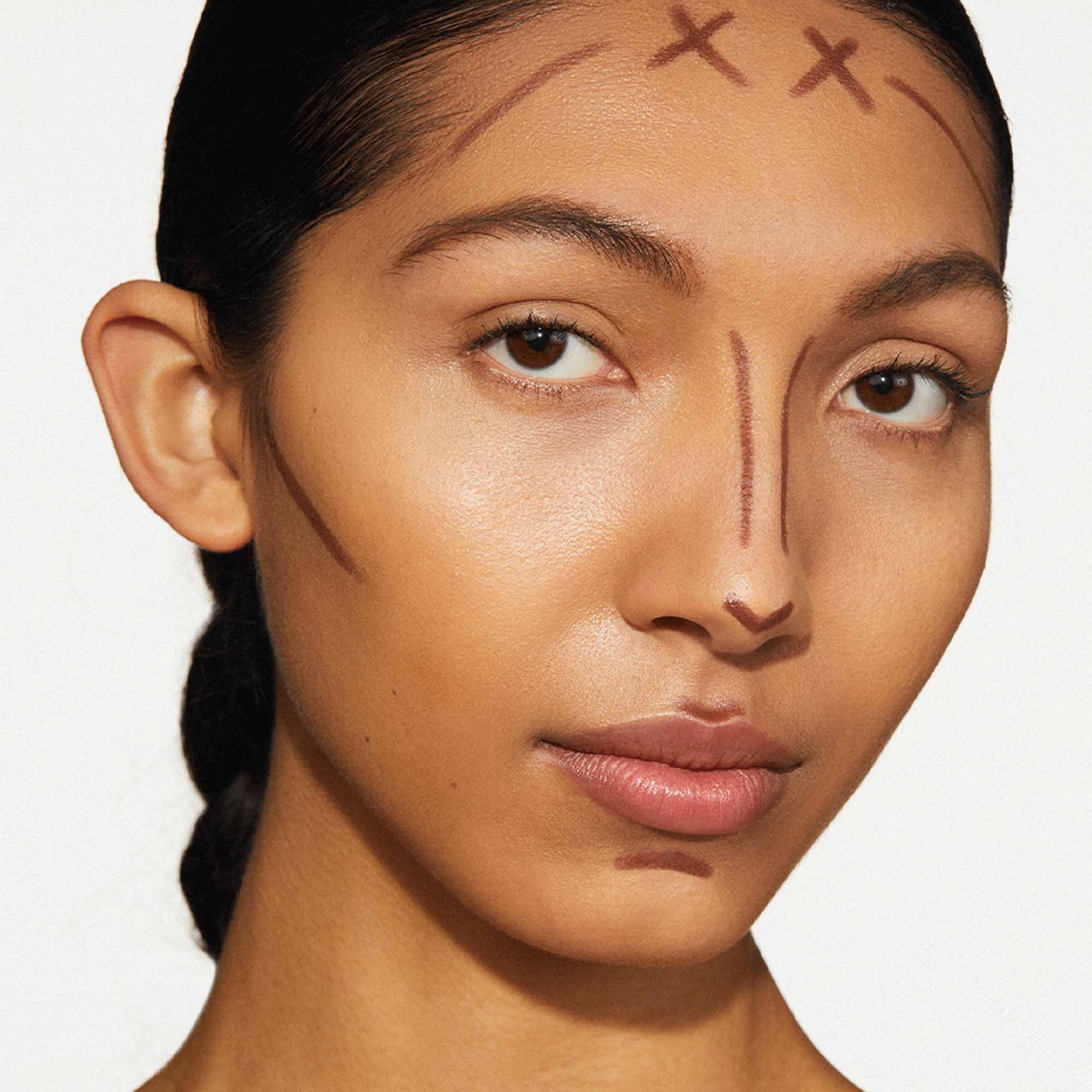 Victoria Beckham Beauty Contour Stylus - Highlighter & Bronzer Makeup Brush for Face Contouring - Perfect for Everyday Makeup & Professional Looks