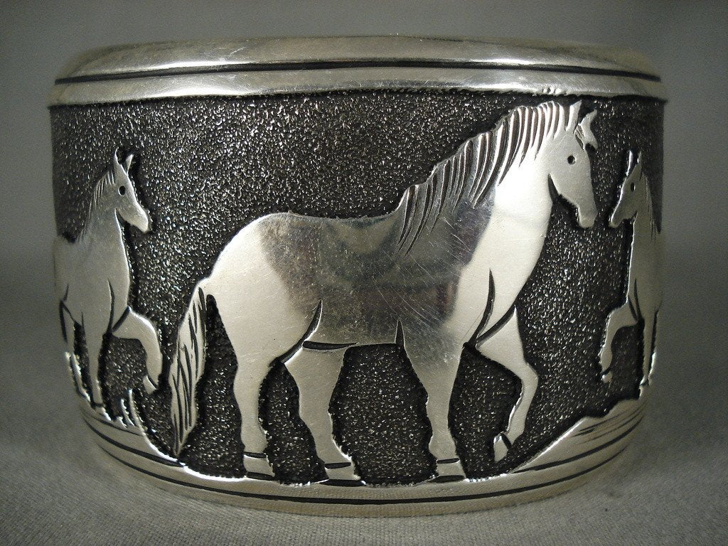 136 Gram Monster Thomas Singer 'Horse Love' Native American Sterling Silver Bracelet - Handmade Tribal Jewelry for Women, Boho Chic Accessory for Festival & Everyday Wear
