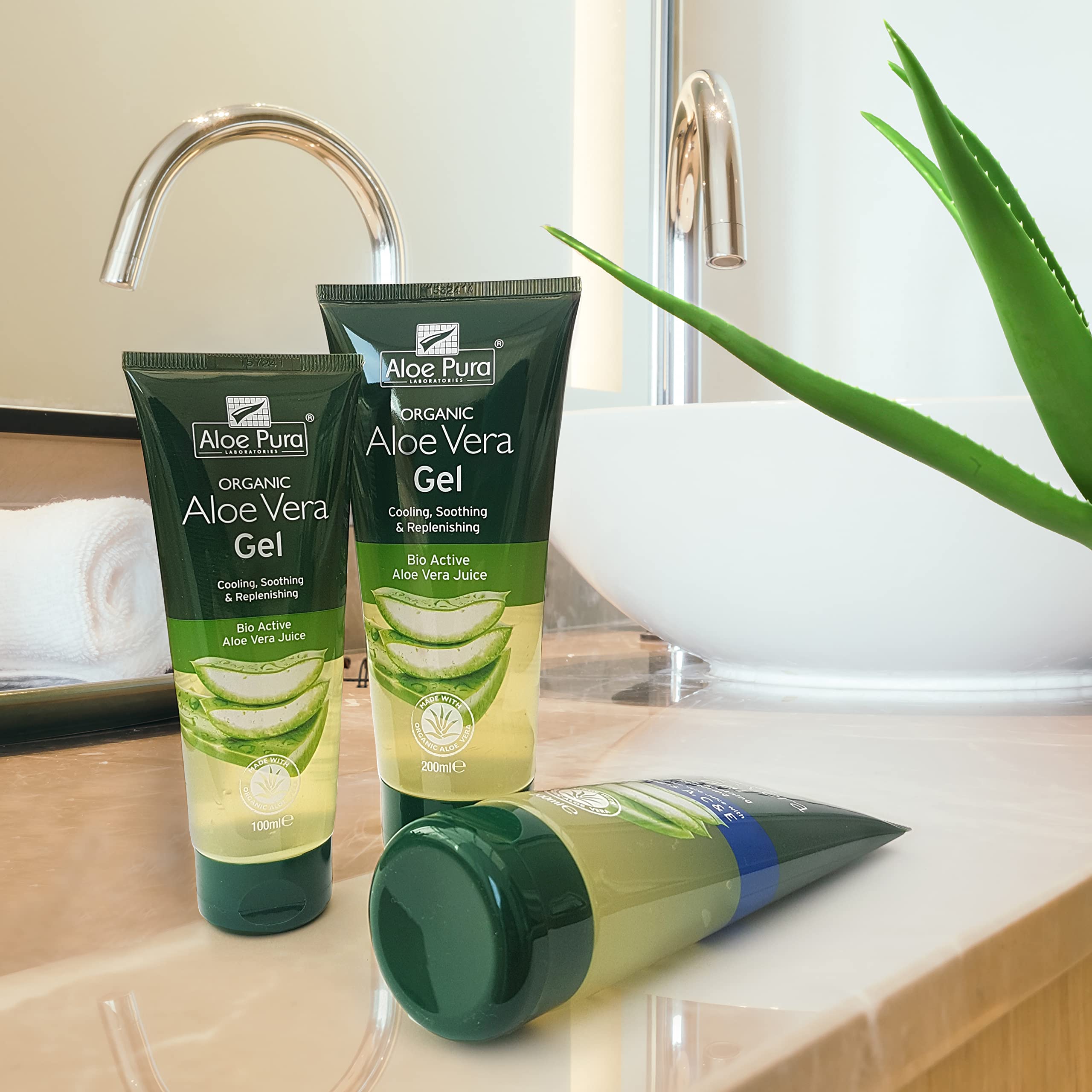 Organic Aloe Vera Gel for Face & Body - 200ml Cooling Soothing Vegan Aloe Pura Gel, Natural, Cruelty-Free, Paraben & SLS Free - Perfect for Sunburn Relief, After Sun Care, Skin Hydration & Hair Treatment