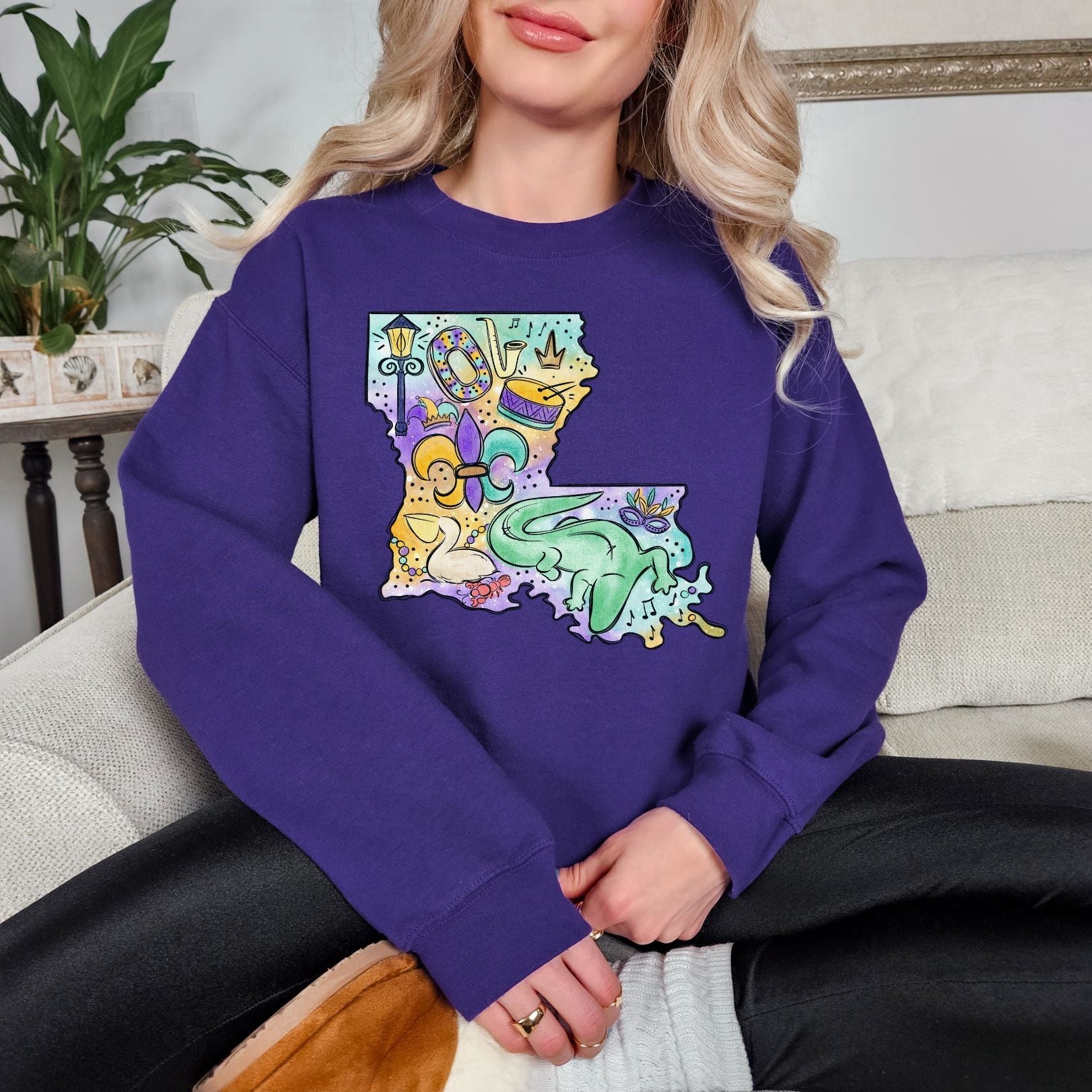 NOLA Love Graphic Sweatshirt - Comfortable Unisex Pullover with New Orleans Inspired Design - Perfect for Casual Wear, Street Style & Travel