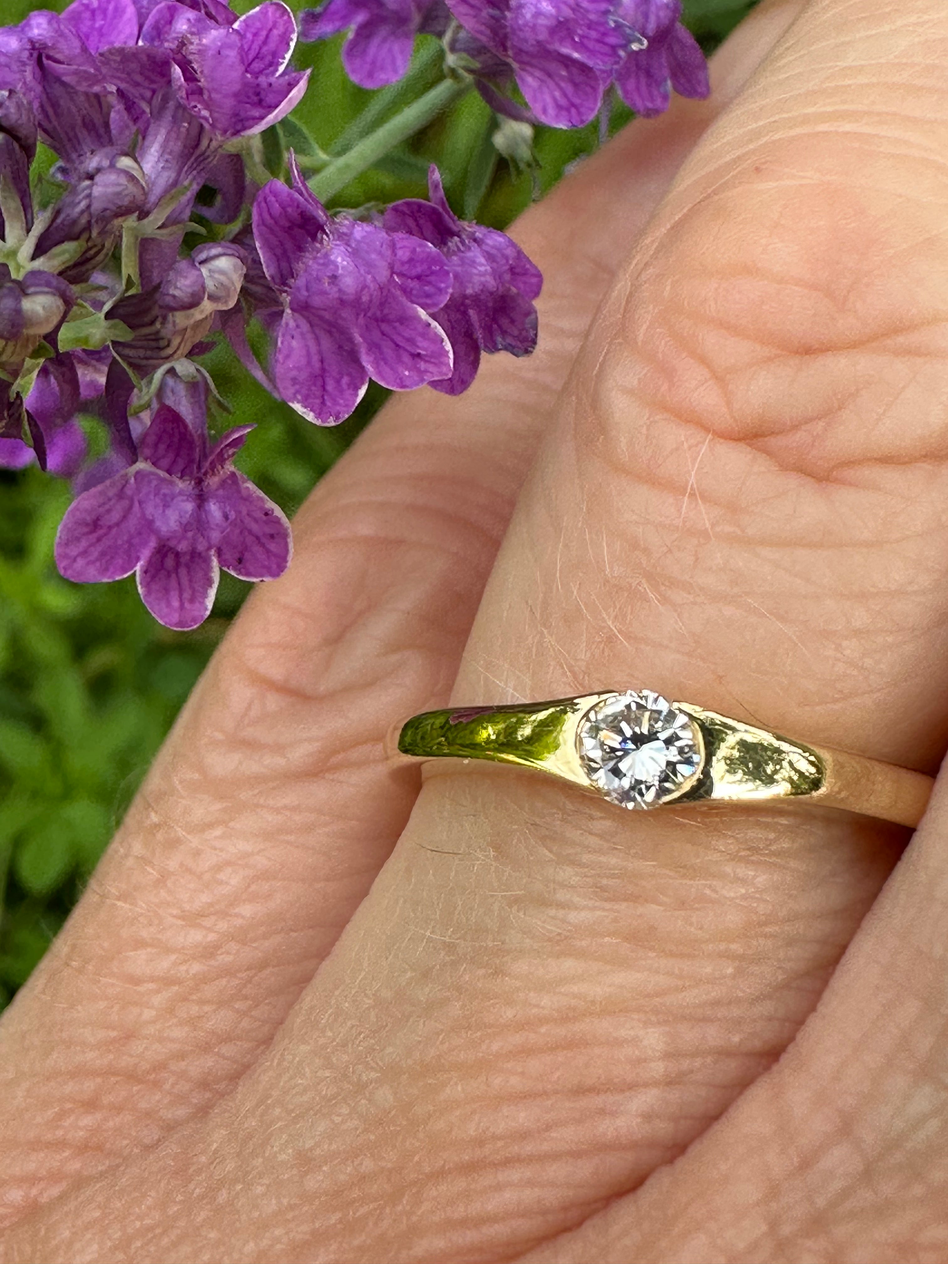 18ct Yellow Gold 0.17ct Natural Diamond Ring for Women - Elegant Engagement, Wedding, Anniversary Jewelry Gift