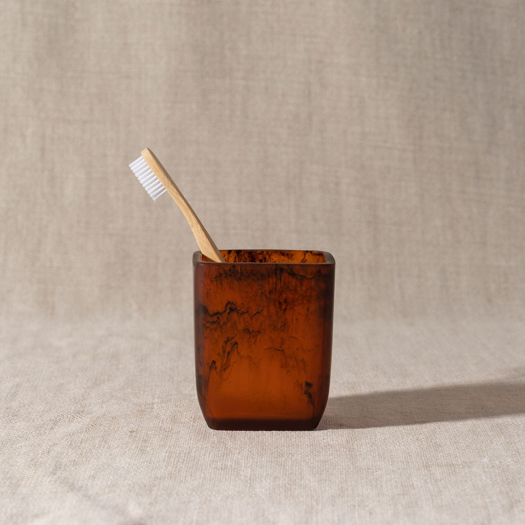 Eco-Friendly Flow Resin Toothbrush Holder - Modern Bathroom Organizer for Sustainable Living | Perfect for Home, Office, or Travel Use