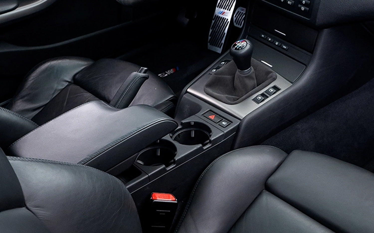 2-Piece Black Non-Slip Cup Holder and Armrest Coin Tray for BMW E46 3 Series - Perfect for Drinks, Change Storage & Car Organization Accessories