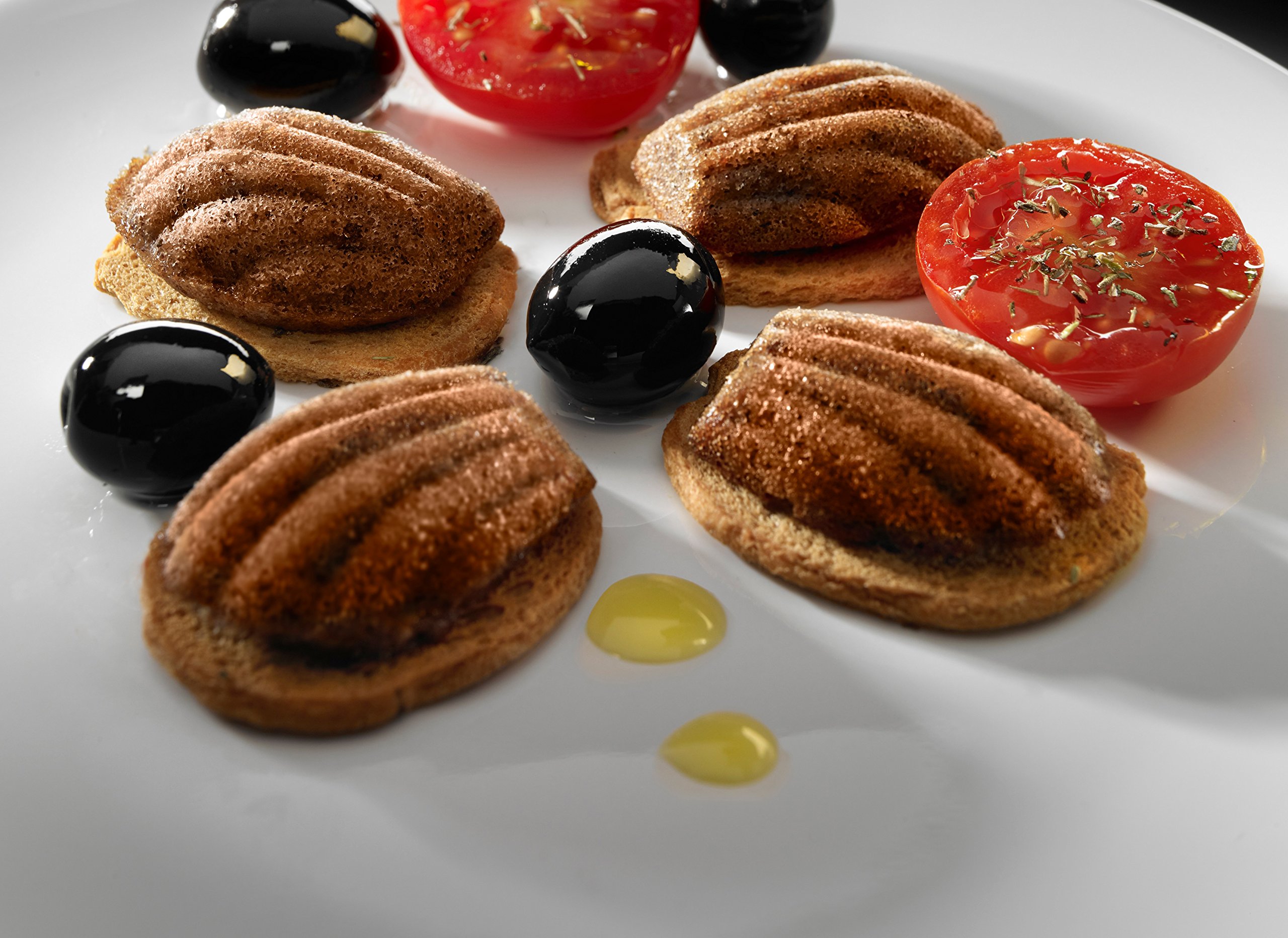 Premium 9-Cavity Non-Stick Madeleine Molds for Baking - Perfect for French Tea Cakes, Cookies & Mini Desserts - Ideal for Home Bakers & Professional Chefs