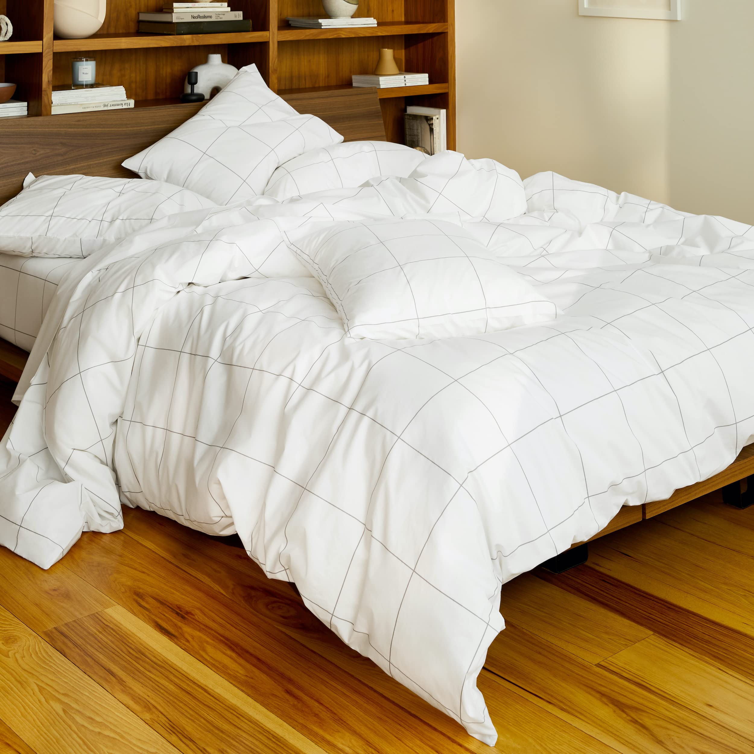 Brooklinen Luxury Sateen 4-Piece Full Size Sheet Set - 100% Cotton Sateen Bedding (1 Fitted Sheet, 1 Flat Sheet, 2 Pillowcases) - Soft Breathable Bed Sheets for Hotel-Like Comfort - Perfect for Master Bedroom, Guest Room & Vacation Homes
