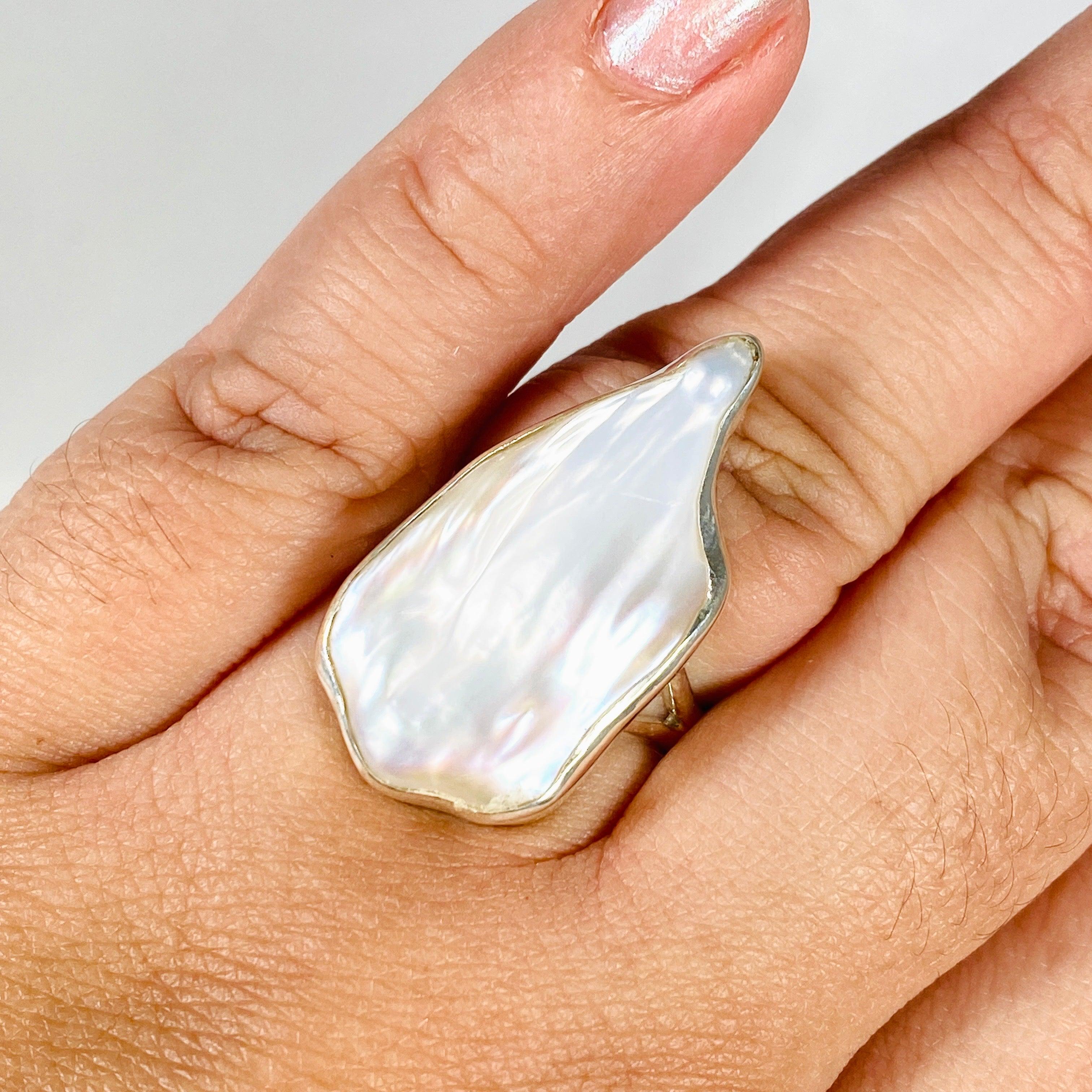 10K Gold Pearl Ring KRGJ2933 - Elegant Jewelry for Women, Perfect for Weddings, Anniversaries & Special Occasions