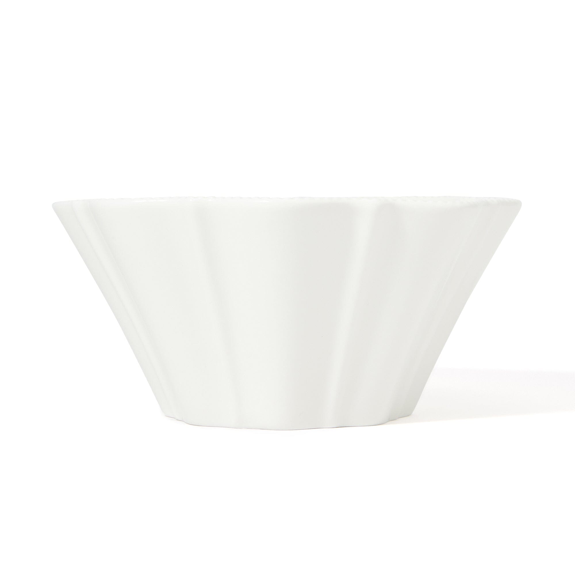 Blanche Bowl L Wave White - Elegant Ceramic Serving Bowl for Salads, Pasta, and Desserts - Perfect for Dining, Entertaining, and Home Decor