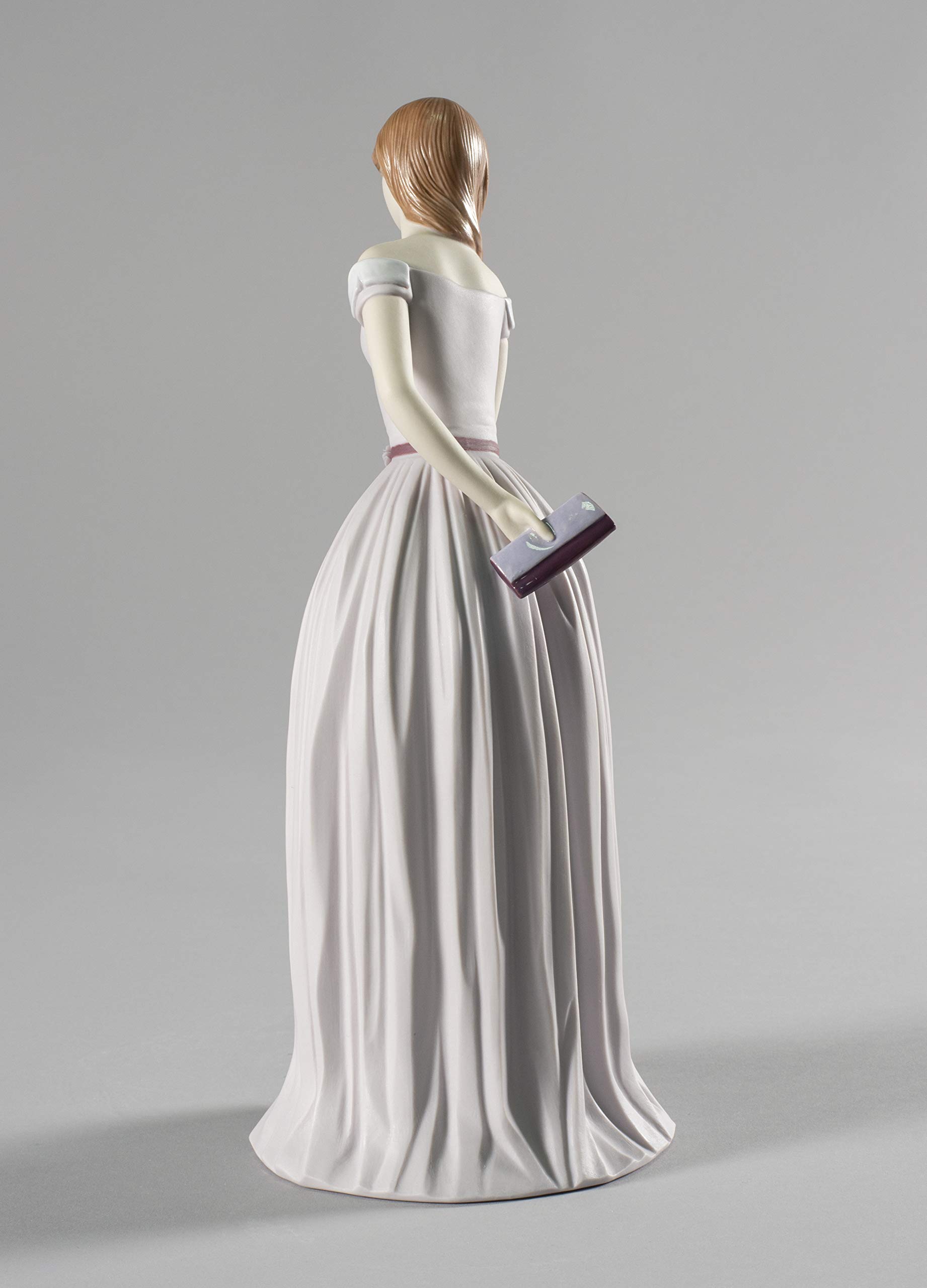 LLADRÓ 'I'll Walk You to The Party' Porcelain Figurine - Elegant Woman with Dog Statue for Home Decor & Gift Giving | Perfect for Living Room, Office, or Special Occasions