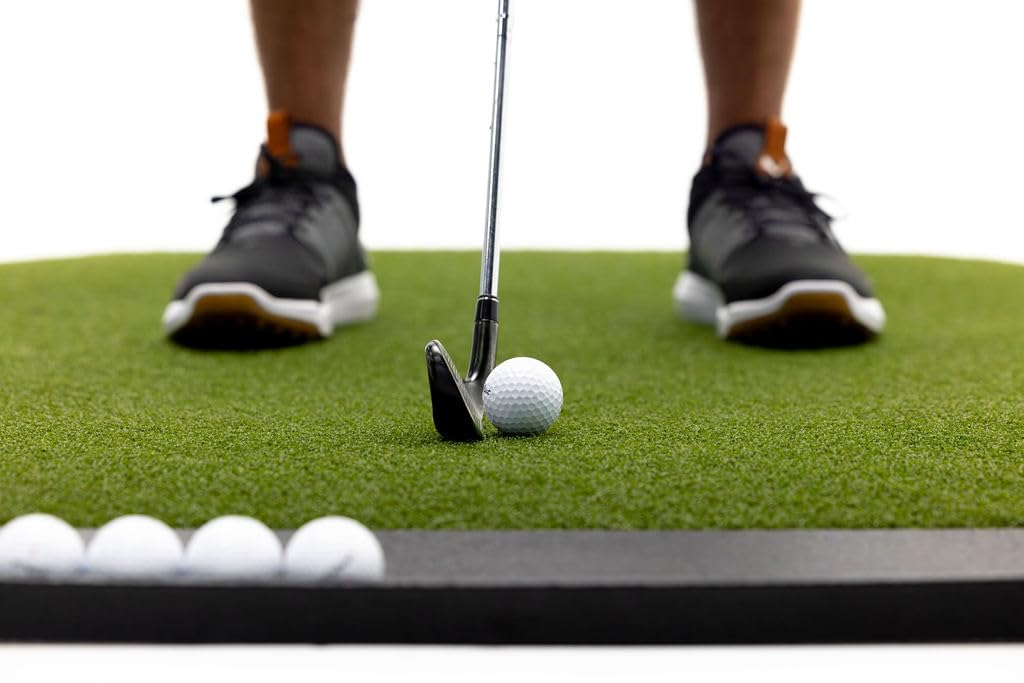 Premium Golf Practice Mat for Indoor & Outdoor Use - High-Quality Turf with Bonus Golf Tray & 3 Rubber Tees - Perfect for Home, Office, Backyard & Driving Range Training