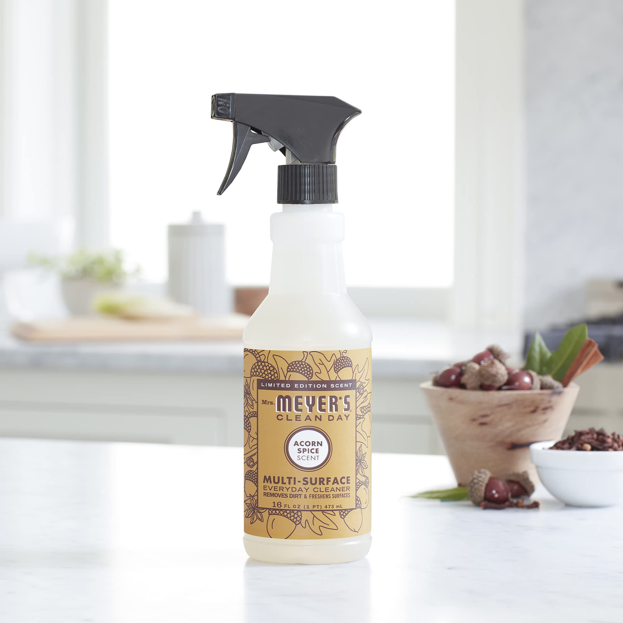 Mrs. Meyer's Clean Day Acorn Spice All-Purpose Cleaner Spray - 16 Fl oz | Natural Cleaning Solution for Kitchen, Bathroom & Home Surfaces | Eco-Friendly & Cruelty-Free