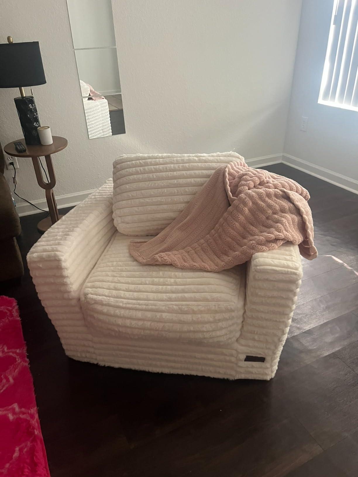 MAXYOYO Giant Bean Bag Chair - Striped Faux Fur Floor Sofa with Pillows & Armrests | Ultra Soft Oversized Lounger for Living Room, Bedroom, Game Room & Dorm | Perfect for Relaxing, Reading & Movie Nights