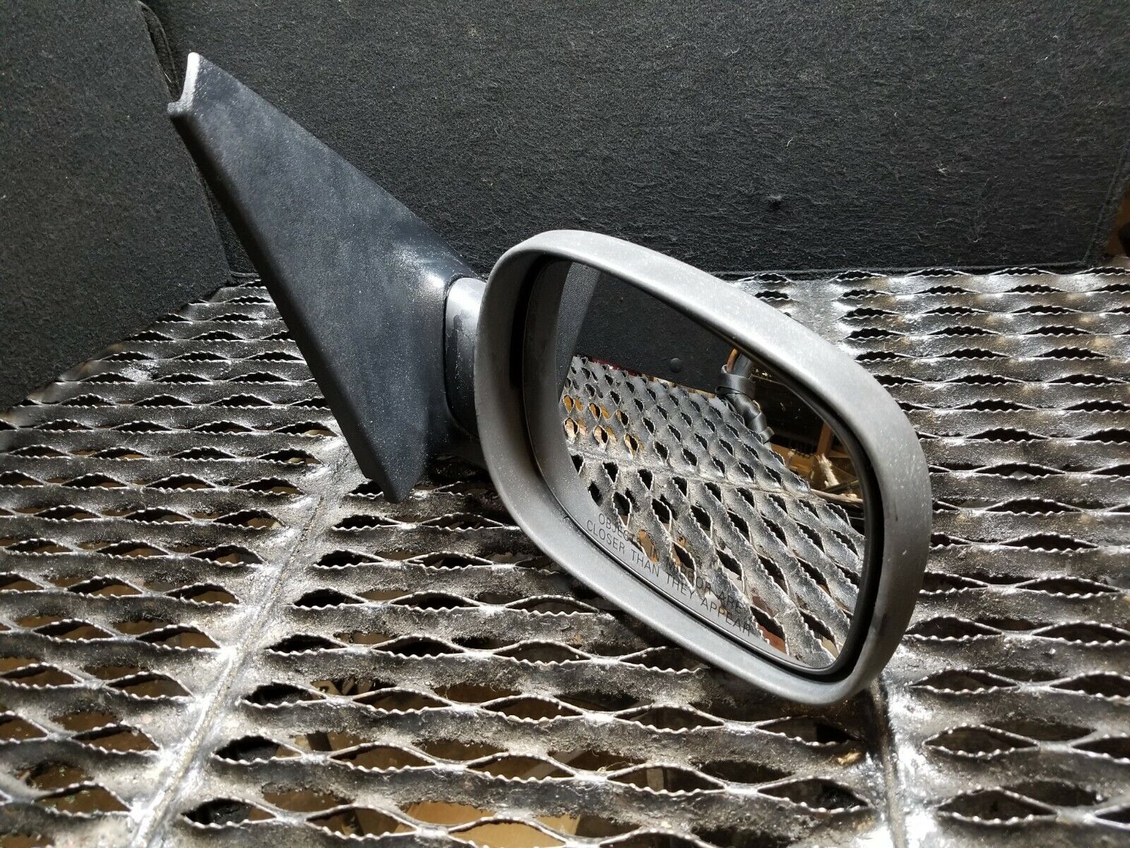 2002 Land Rover Freelander Right Passenger Side View Mirror OEM #117 - Perfect Replacement for Door Mirror Repair & Auto Parts Upgrade