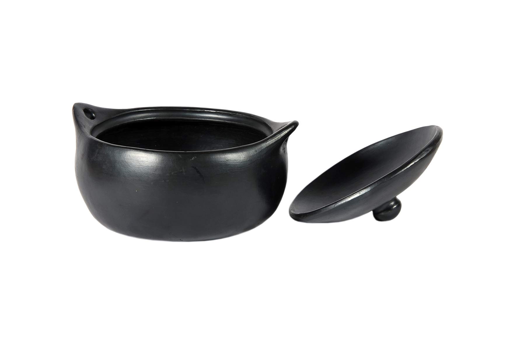 Macondo Ancient Pot - 2 Quart Flat Stew Chamba Medium Clay Pot | Authentic Traditional Cooking for Soups, Stews & Slow Cooking | Perfect for Stovetop, Oven & Serving Dishes