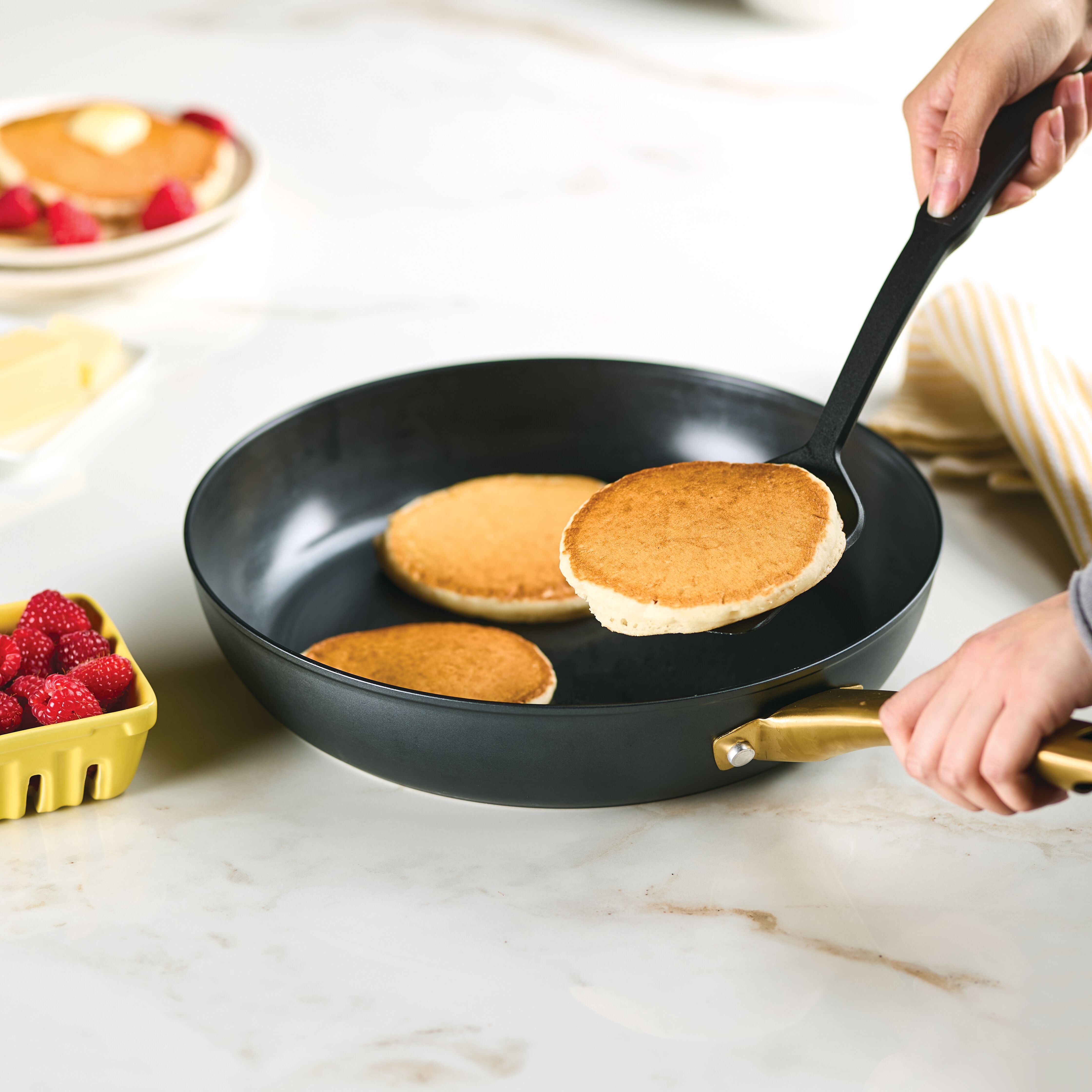 12.25 Inch Ceramic Nonstick Frying Pan - Healthy Cooking Skillet for Eggs, Pancakes & Stir Fry | Oven & Dishwasher Safe | PFOA-Free Non-Stick Coating | Perfect for Home Kitchen & Restaurant Use