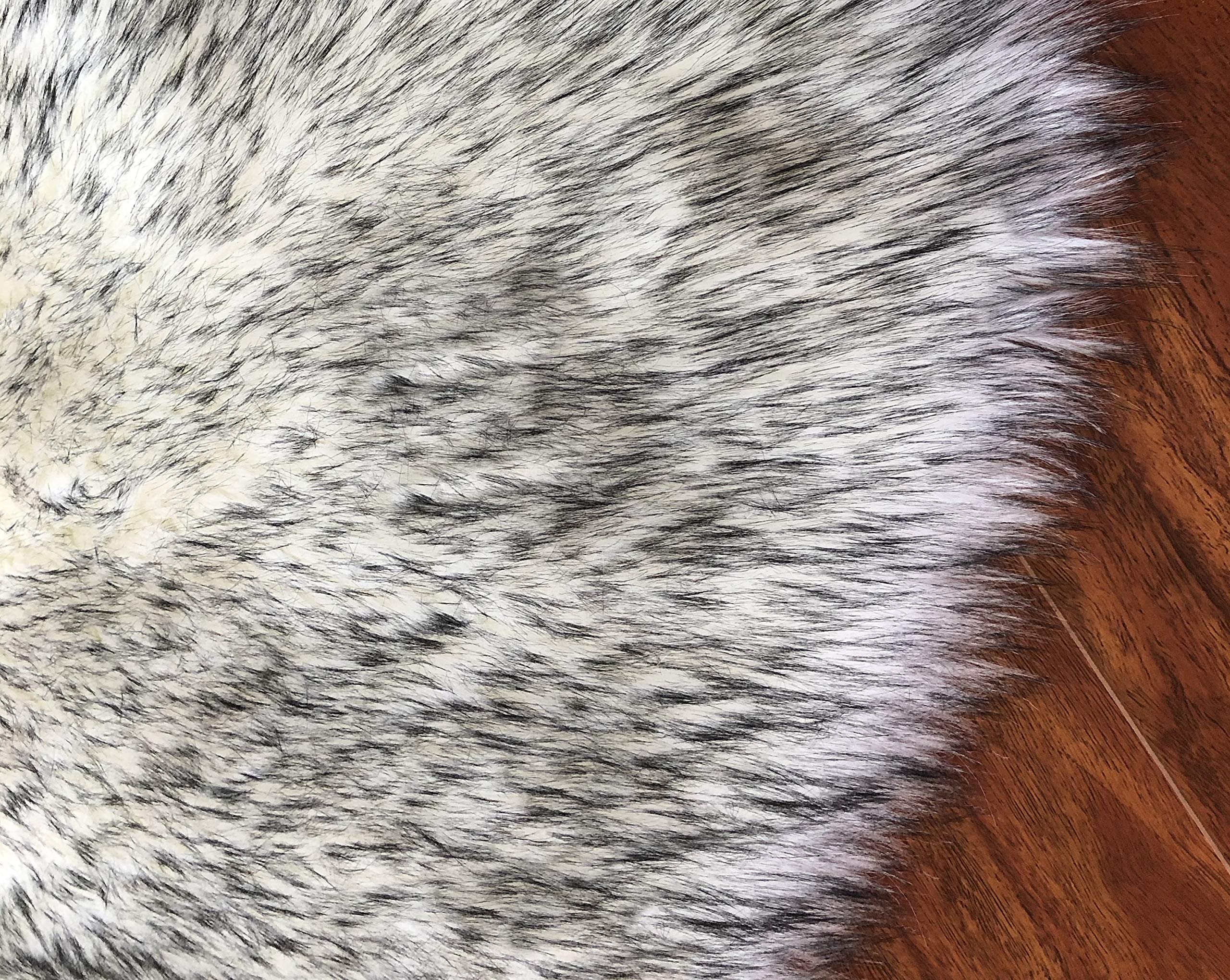 LAMBZY Faux Sheepskin Rug - Super Soft Hypoallergenic Plush Fur Carpet for Bedroom, Living Room, Nursery | Luxury Shaggy Round Floor Mat (3ft/90cm, White with Black Tips) - Perfect for Cozy Home Decor, Kids Play Area & Sofa Accent