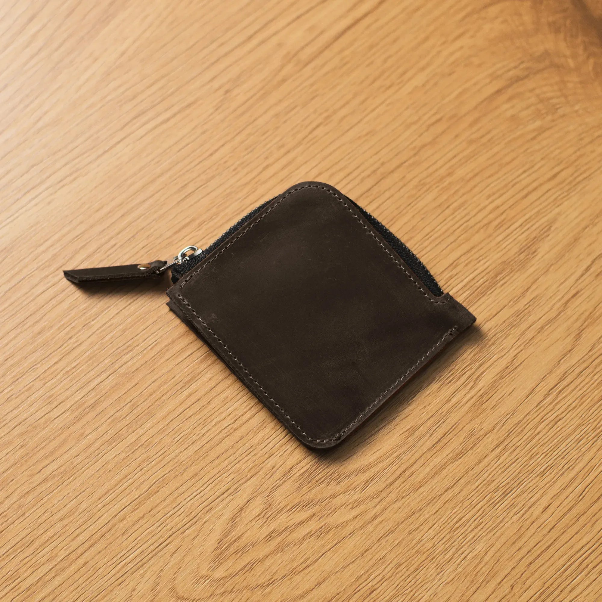 Premium Zippered Wallet for Men & Women - Slim RFID Blocking Leather Bifold Wallet with Multiple Card Slots & ID Window - Perfect for Travel, Business & Everyday Use