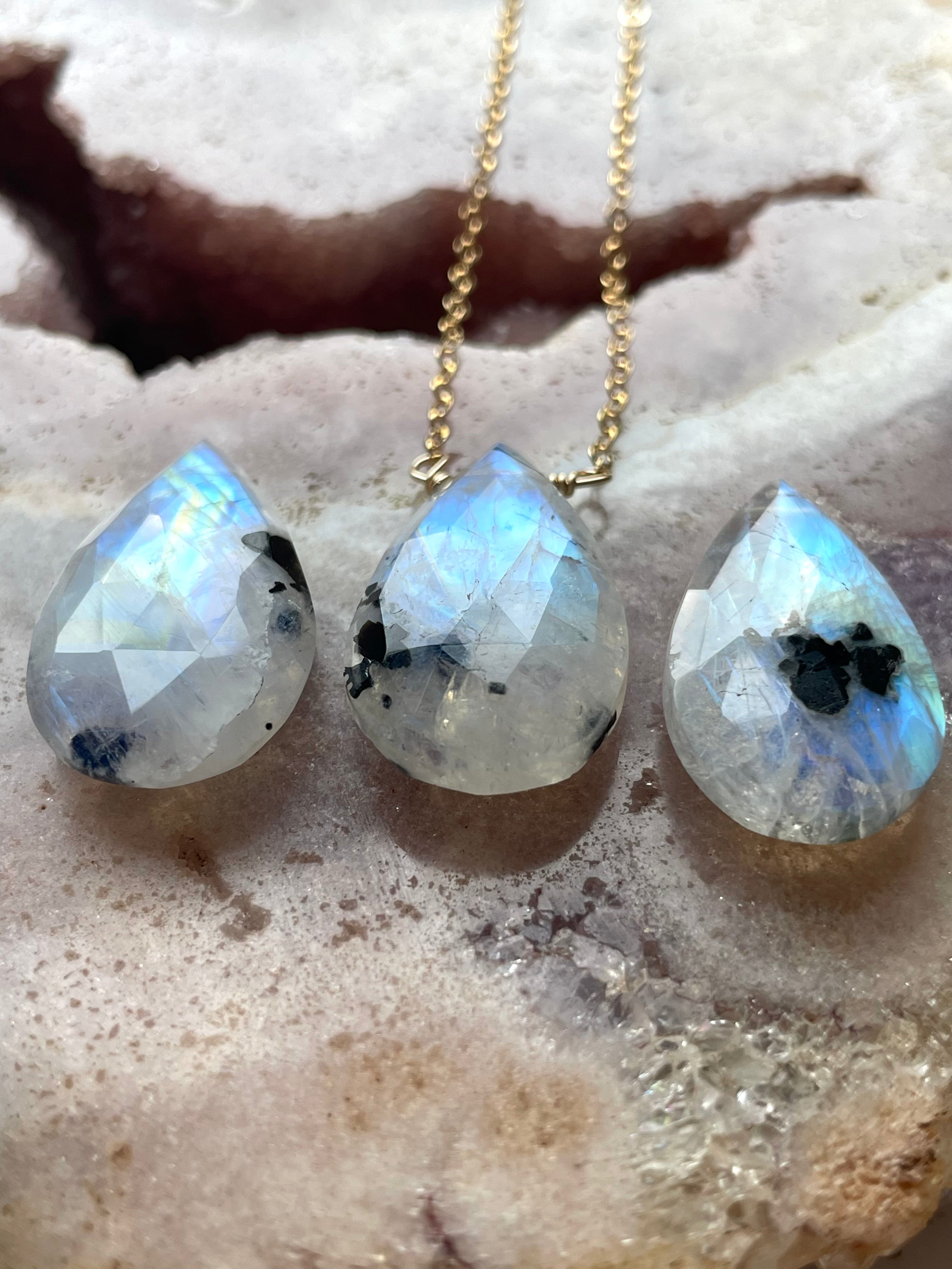Rainbow Moonstone Pendant Necklace - Sterling Silver or 14K Gold Filled Crystal Jewelry for Women - Perfect for Spiritual Healing, Meditation & Everyday Elegance