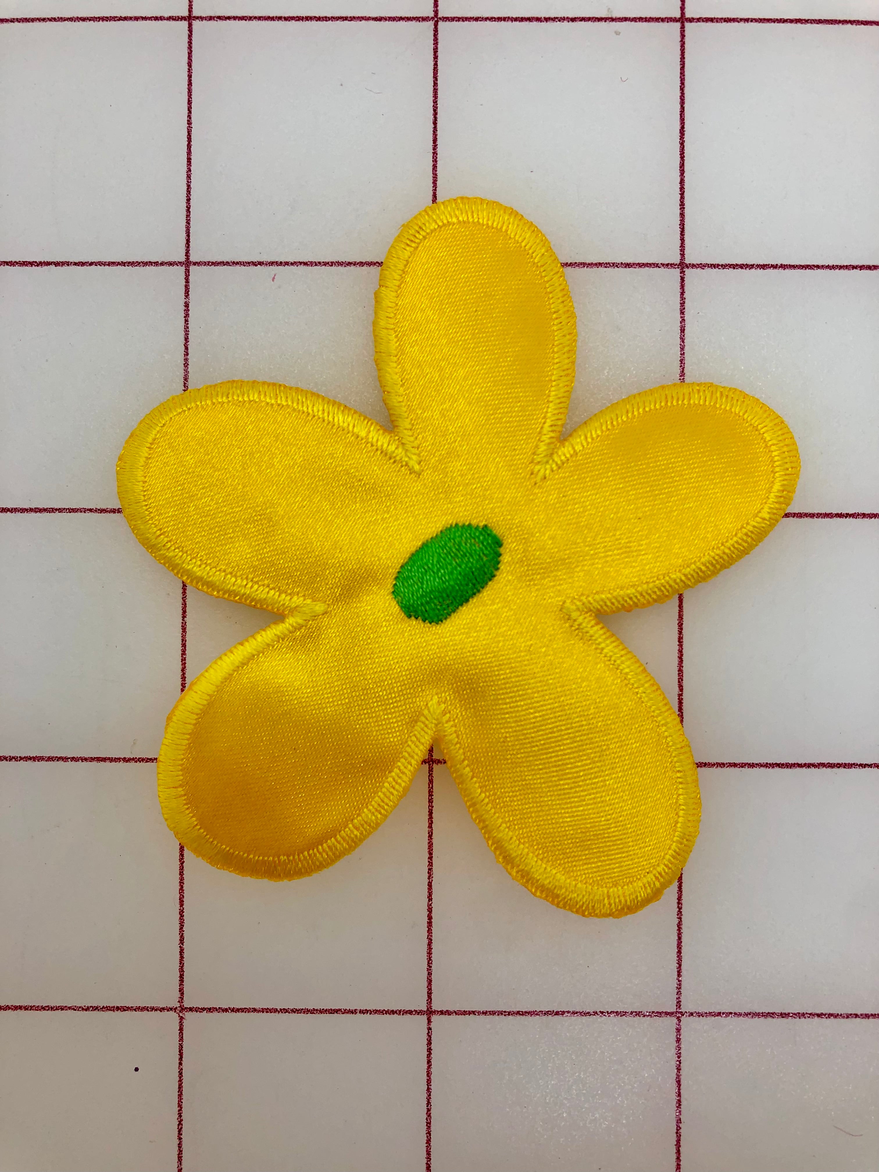 Large Yellow Iron-On Applique Flower Patch for DIY Clothing & Crafts - Perfect for Denim Jackets, T-Shirts, and Home Decor