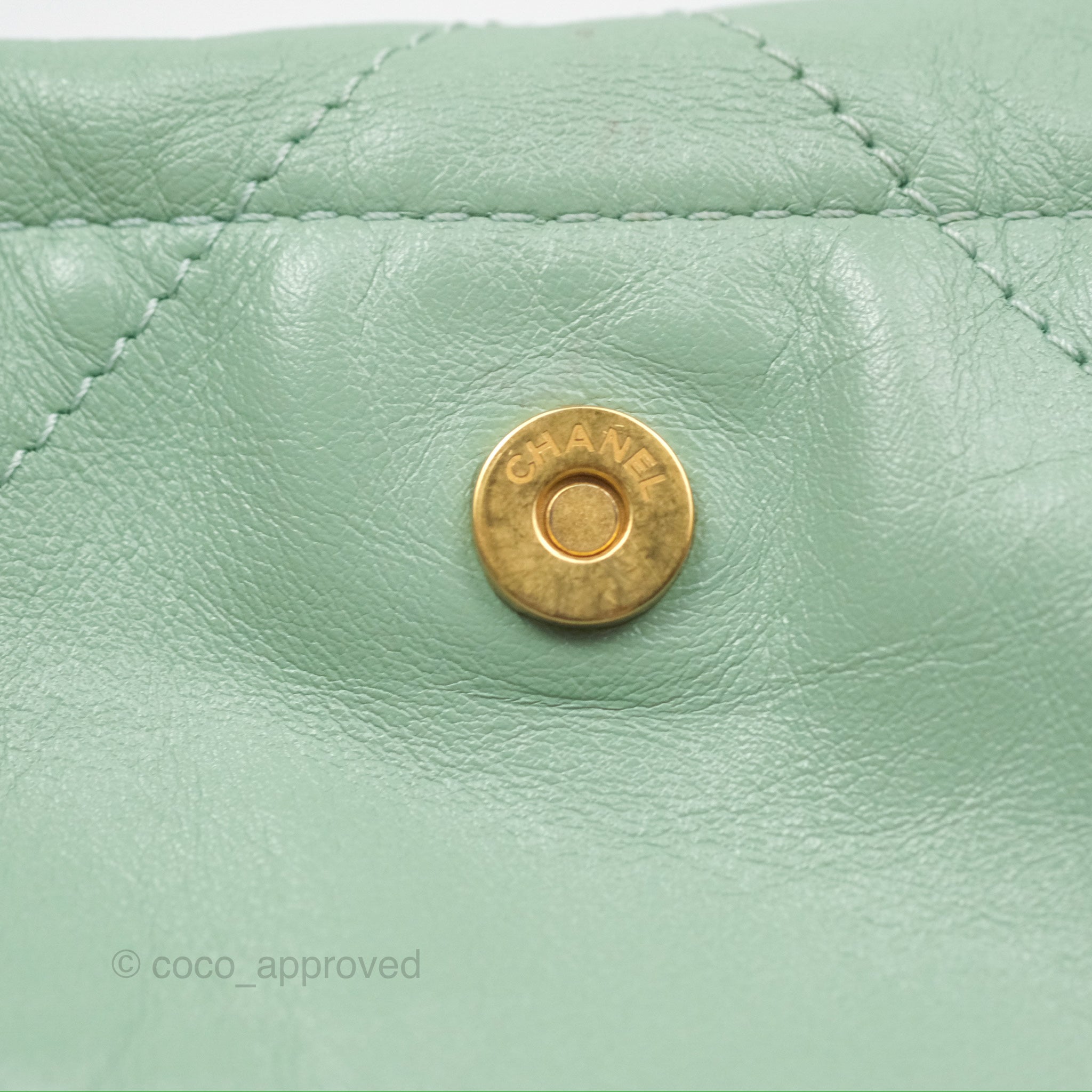 Chanel 22 Small Handbag in Mint Green Shiny Aged Calfskin with Gold Hardware - Luxury Crossbody Bag for Women, Perfect for Date Night & Special Occasions