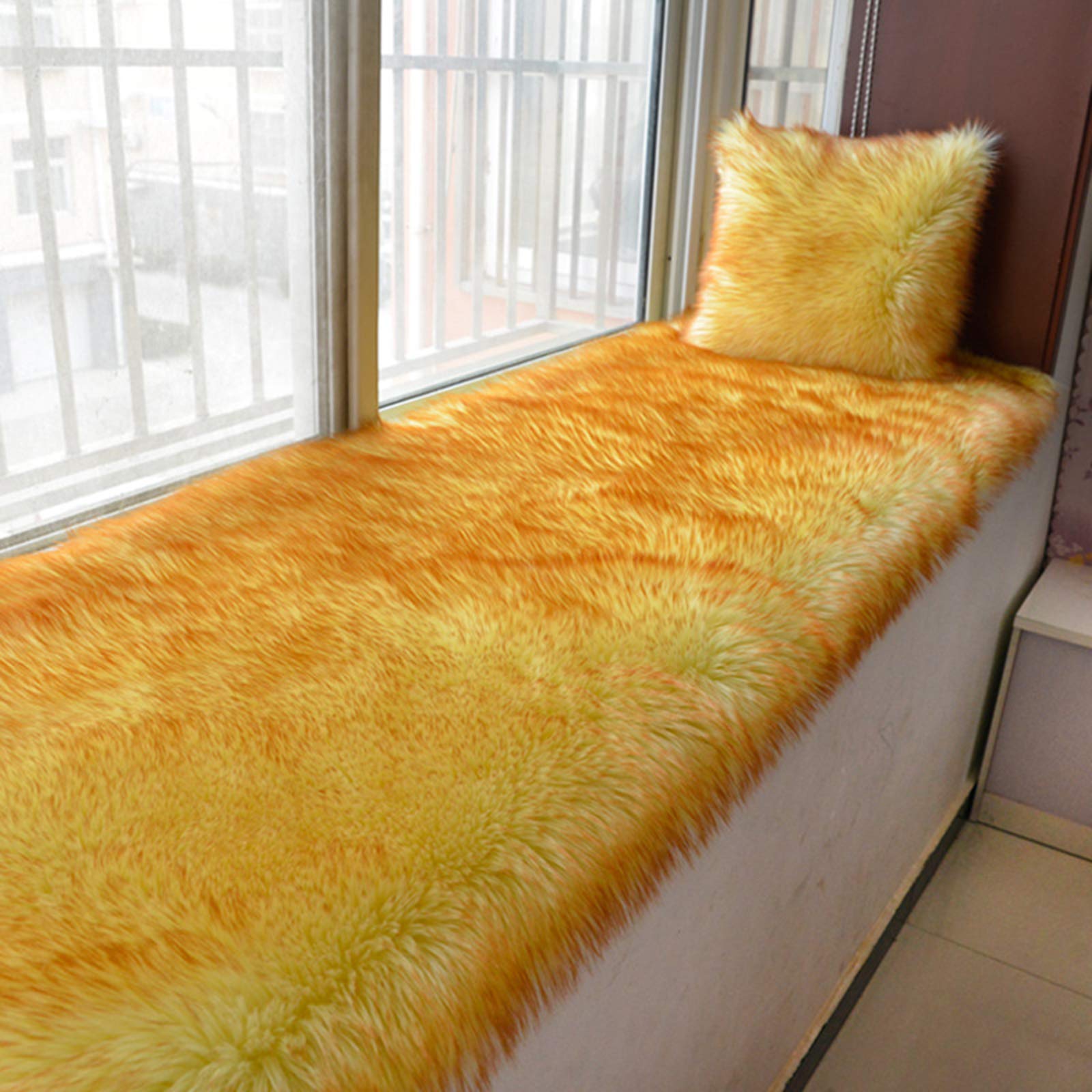 Luxury Soft Faux Sheepskin Rug - Fluffy Shag Area Rug for Bedroom & Nursery, Non-Slip Fuzzy Rug for Kids Room, Machine Washable 3'x5'9