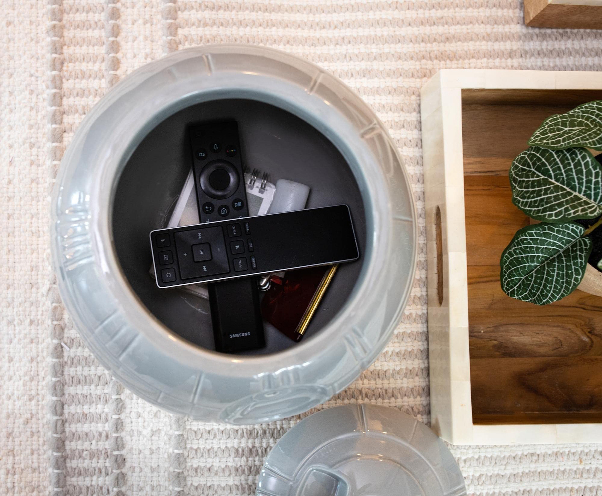 Star Wars Death Star 10-Inch Ceramic Cookie Jar with Lid | Large Kitchen Storage Container for Cookies, Snacks & Treats | Perfect for Star Wars Fans, Movie Nights & Gift Giving