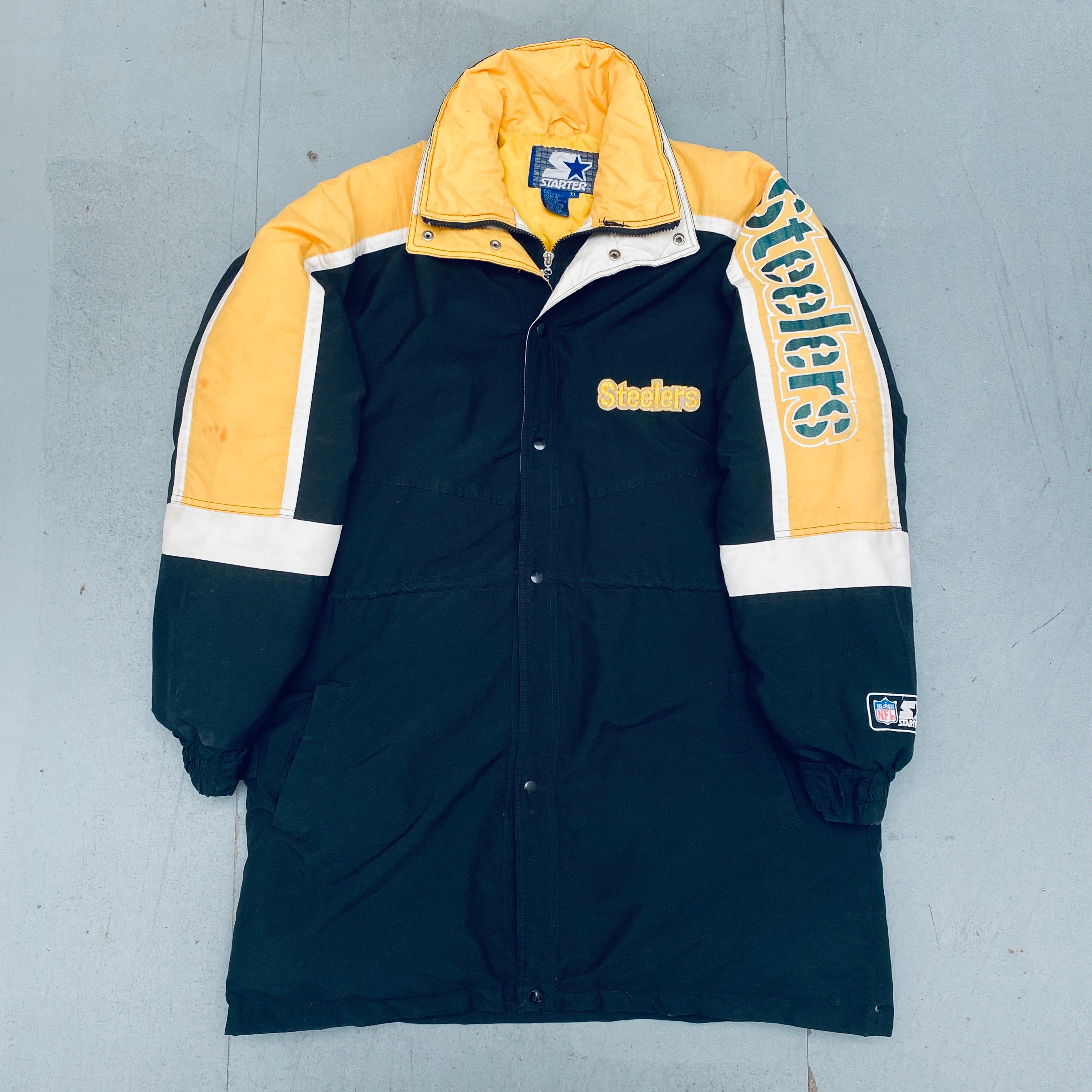 Pittsburgh Steelers 1990s Vintage Full-Zip Starter Trench Coat Jacket - XL Size for Men | NFL Football Fan Gear & Retro Outerwear for Game Day, Tailgating, and Cold Weather Fashion