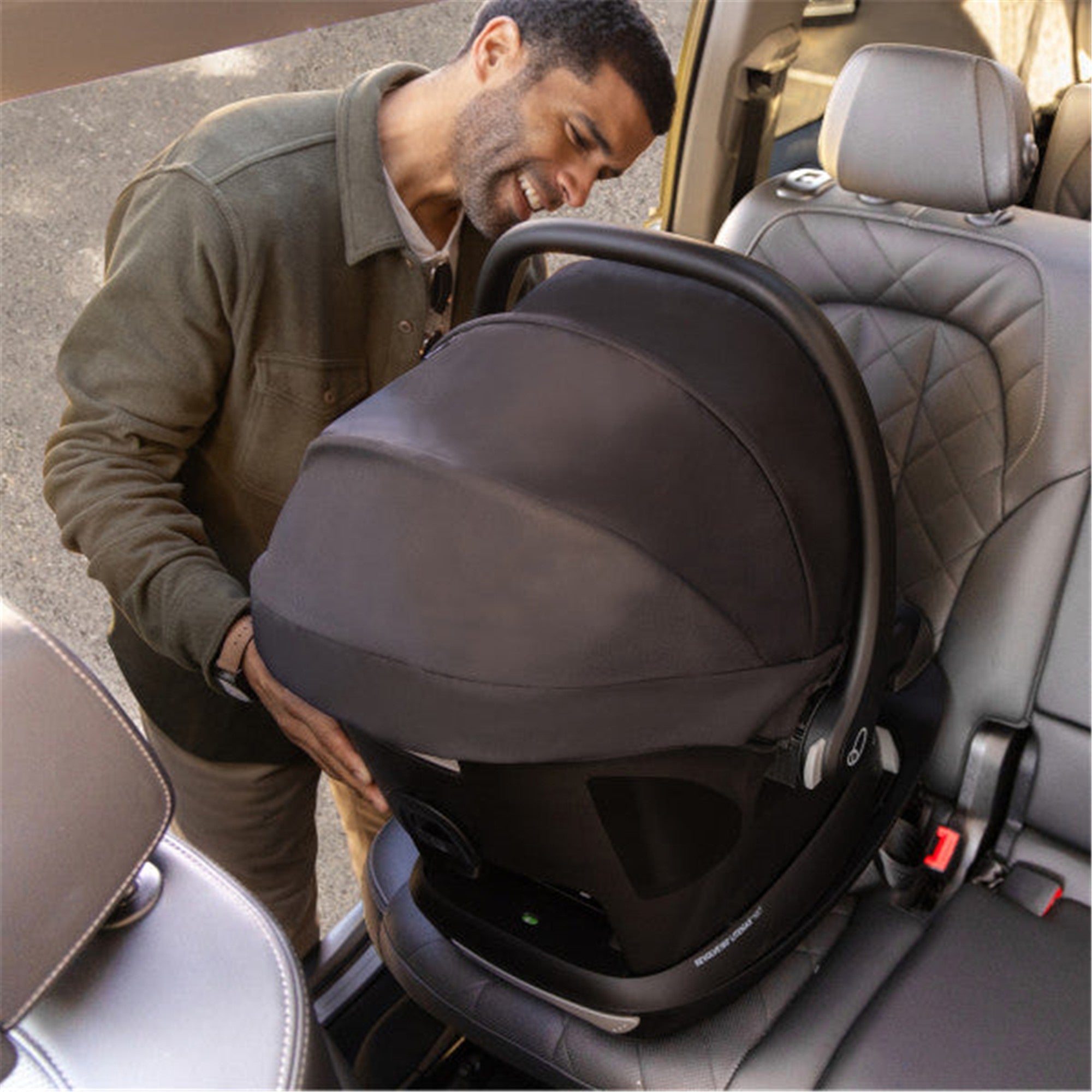 Evenflo Revolve180 LiteMax NXT Infant Car Seat - 360° Rotating Baby Car Seat with Safety Features for Newborns to Toddlers - Perfect for Travel, Daily Commute & Family Road Trips