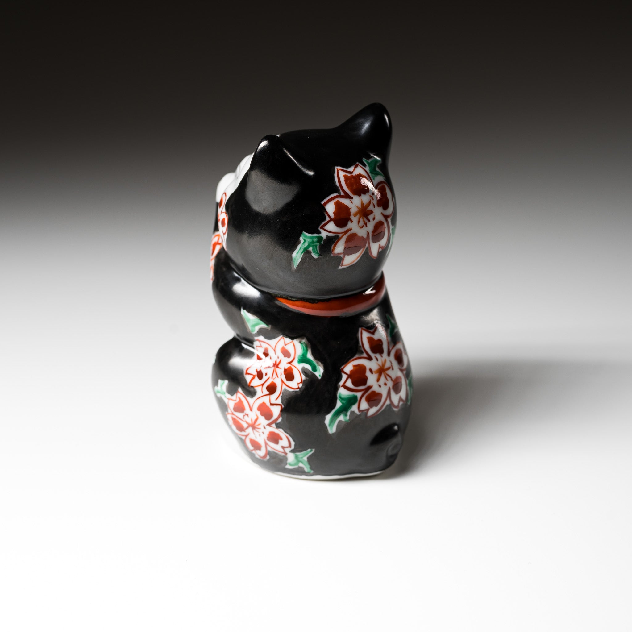 Handmade Kutani Ware Black Flower Begging Cat Ornament 'Sakura' - Japanese Traditional Ceramic Lucky Charm for Home Decor, Office Desk & Gift Giving