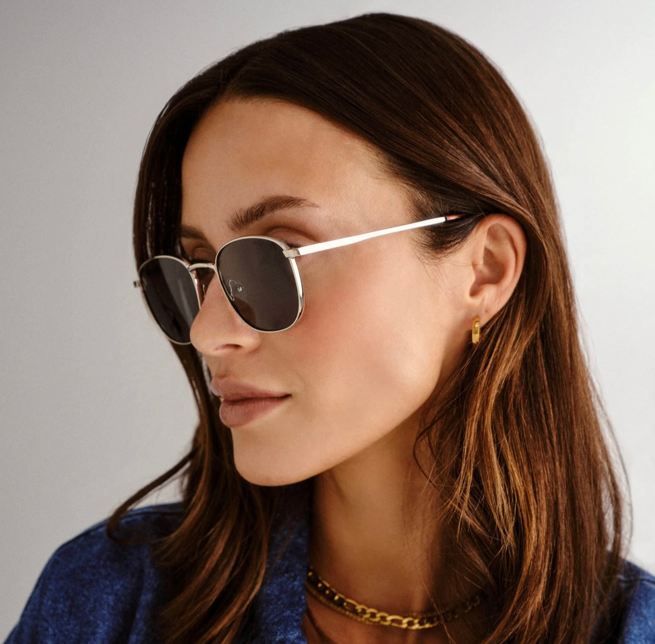 Stylish Gold Metaphor Sunglasses for Women & Men - UV Protection, Polarized, Fashionable - Perfect for Beach, Driving & Outdoor Activities