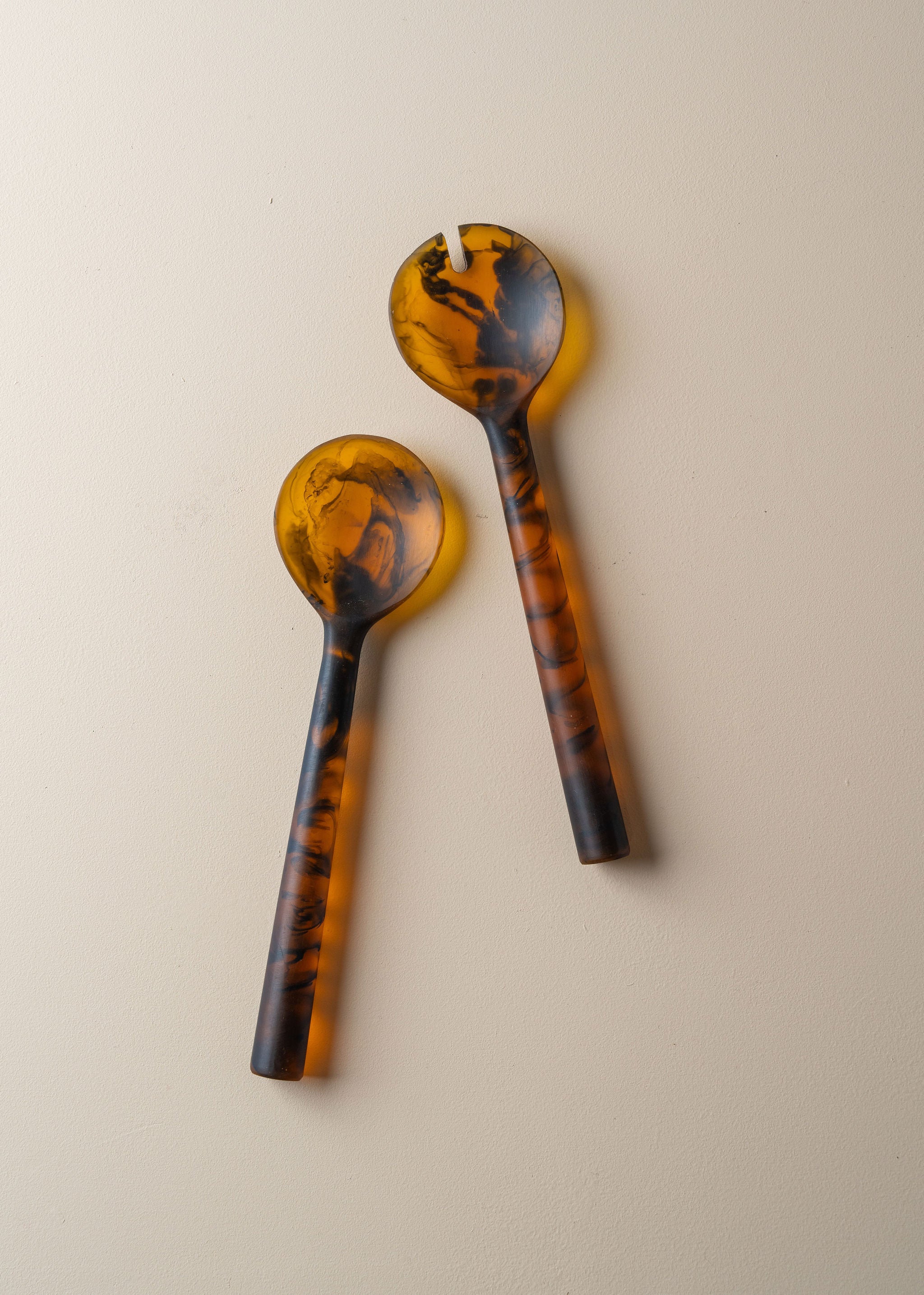 Eco-Friendly Flow Resin Salad Serving Set - Sustainable Kitchen Utensils for Healthy Meals & Dinner Parties | Perfect for Organic Salads, Vegan Dishes & Entertaining Guests