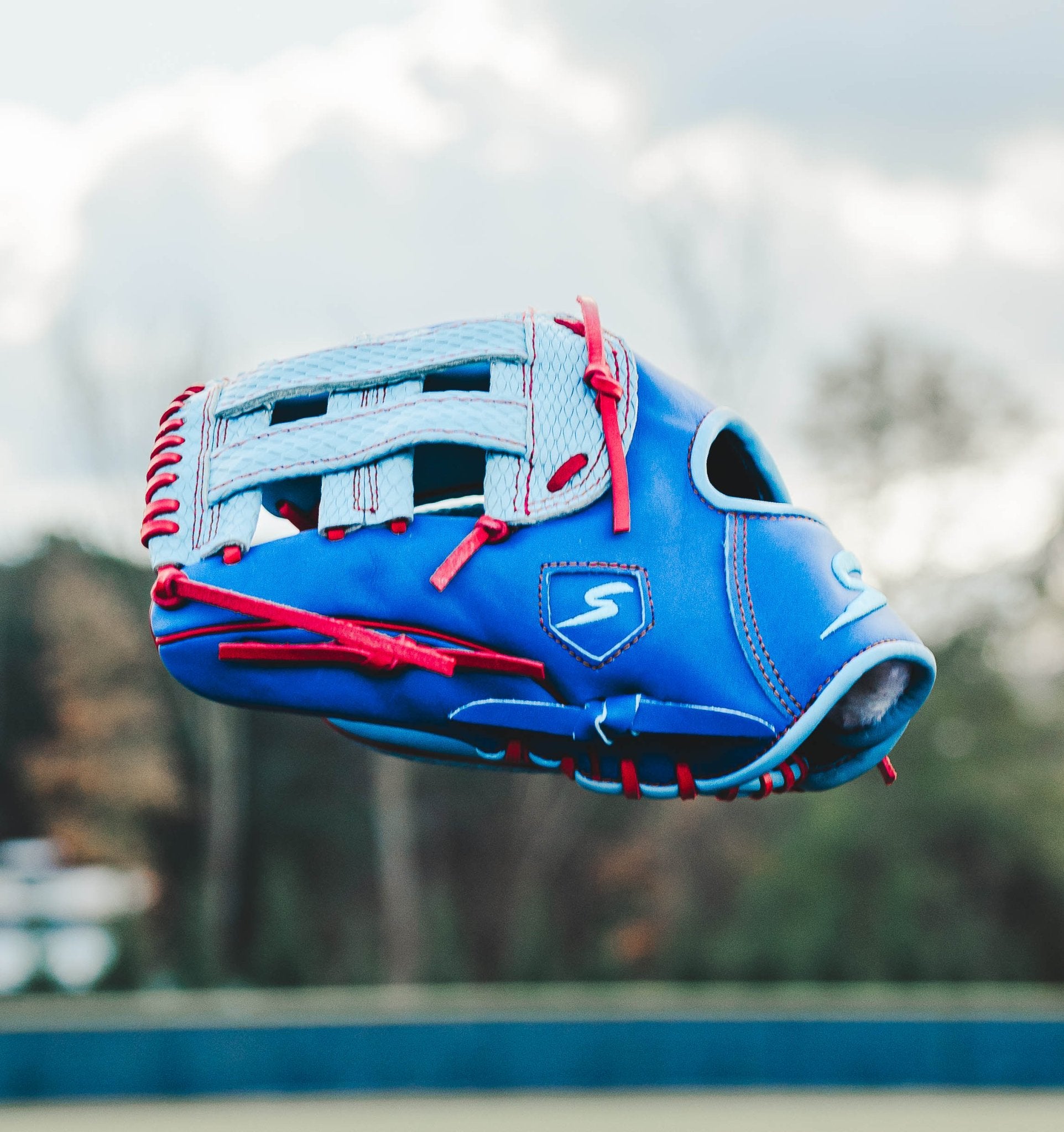 Stinger Aqua Valor 13 Baseball & Softball Fielding Glove - Premium Leather Mitt for Youth & Adult Players - Perfect for Practice, Games & Training Sessions