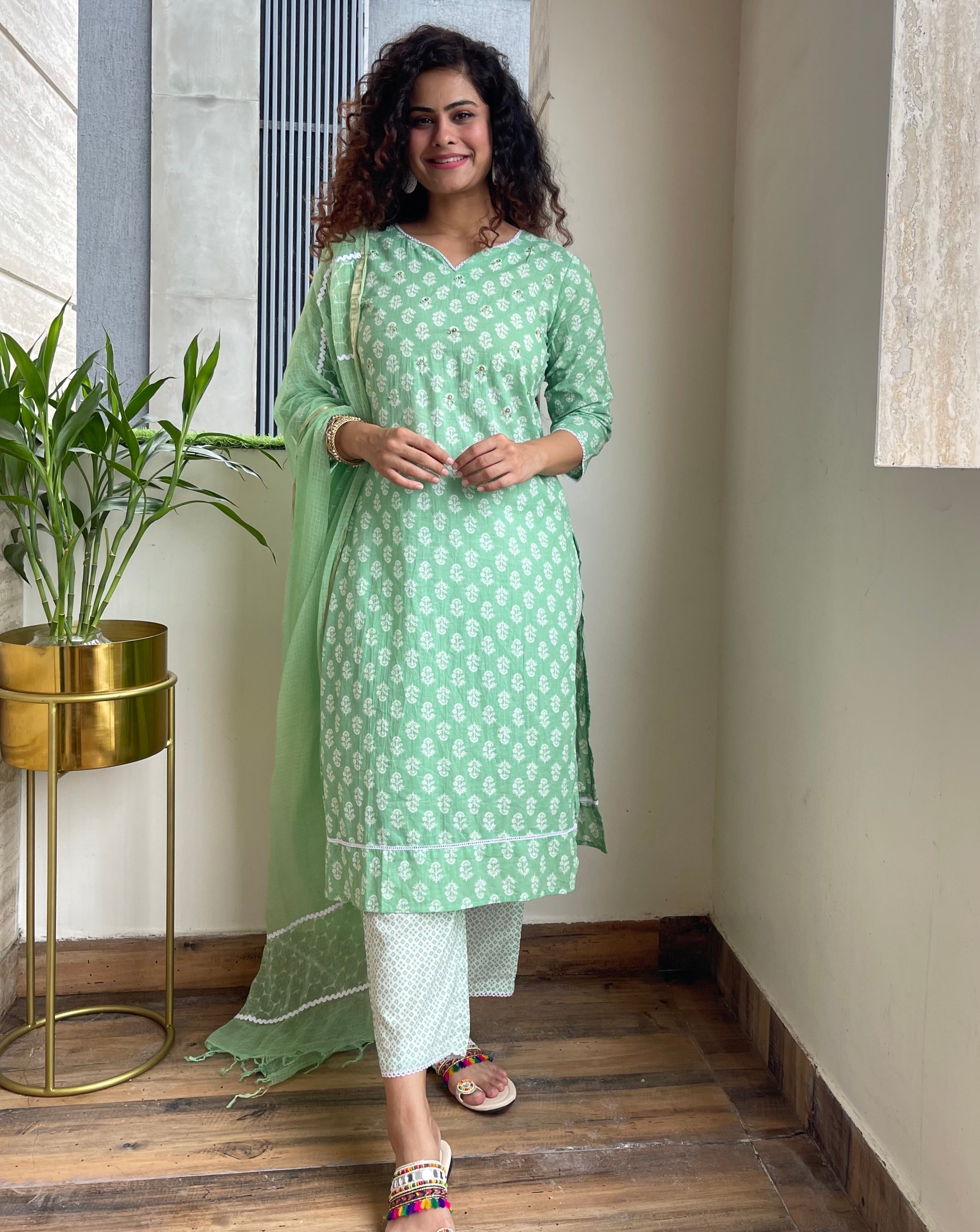 Stylish Green Cotton Kurta Suit Set for Women - Comfortable & Breathable Ethnic Outfit - Perfect for Festivals, Weddings & Casual Wear