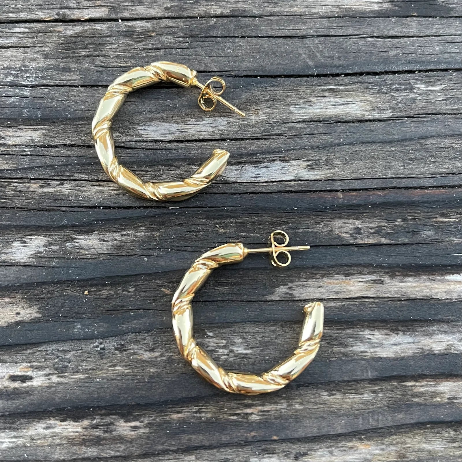 Stylish Tay Twisted Hoop Earrings for Women - Trendy Gold & Silver Dangle Hoops - Perfect for Parties, Weddings & Everyday Wear