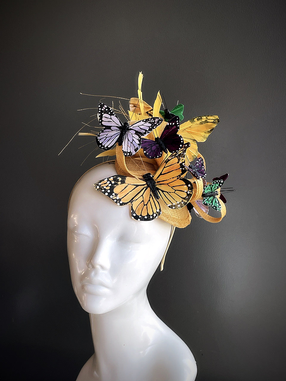 Elegant Flutter Majesty Fascinator Headpiece for Women - Perfect for Weddings, Tea Parties & Royal Events