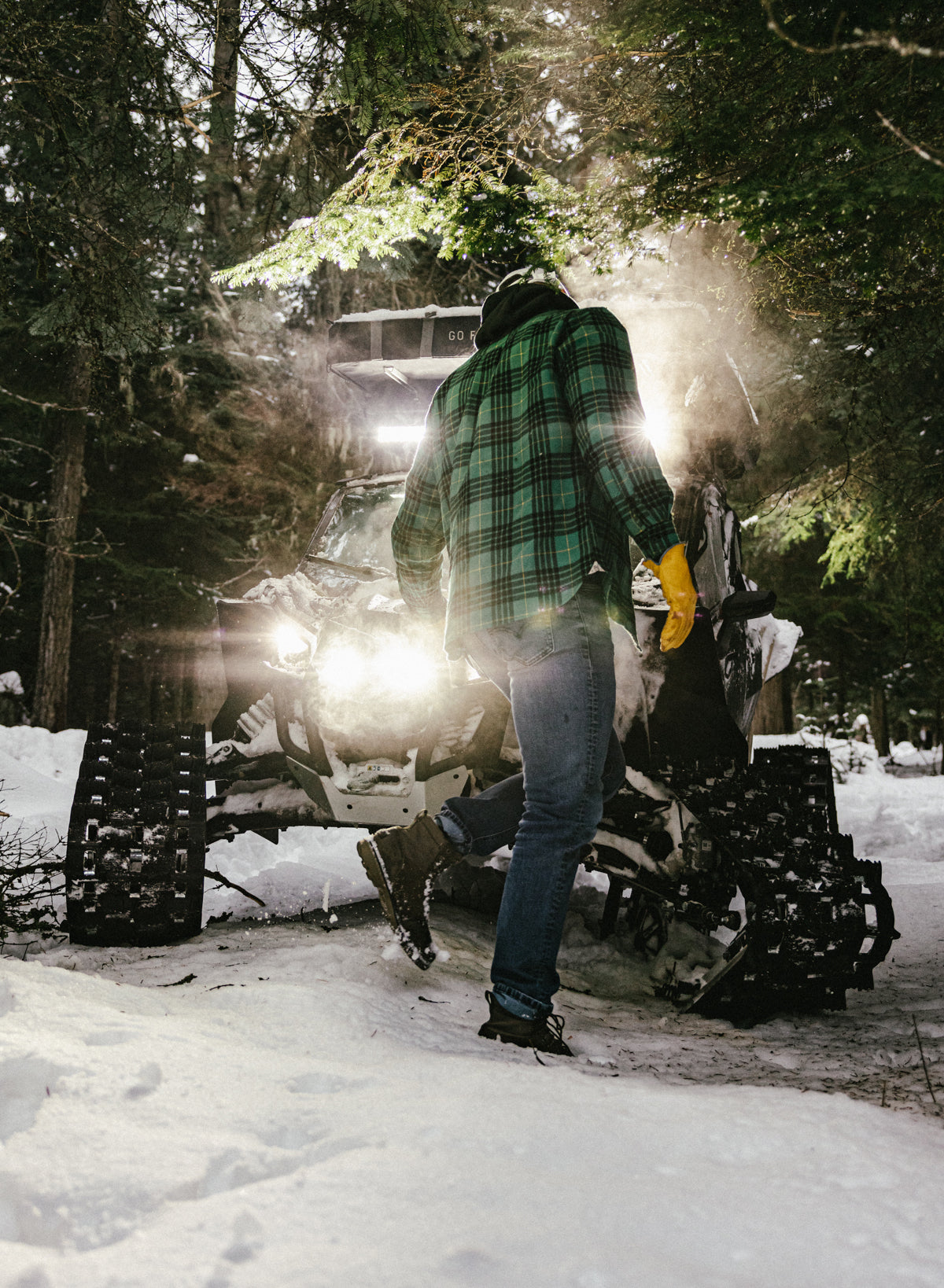 Men's Forever Flannel Shirt - Soft & Comfortable Green Plaid Shirt for Casual Wear & Outdoor Activities