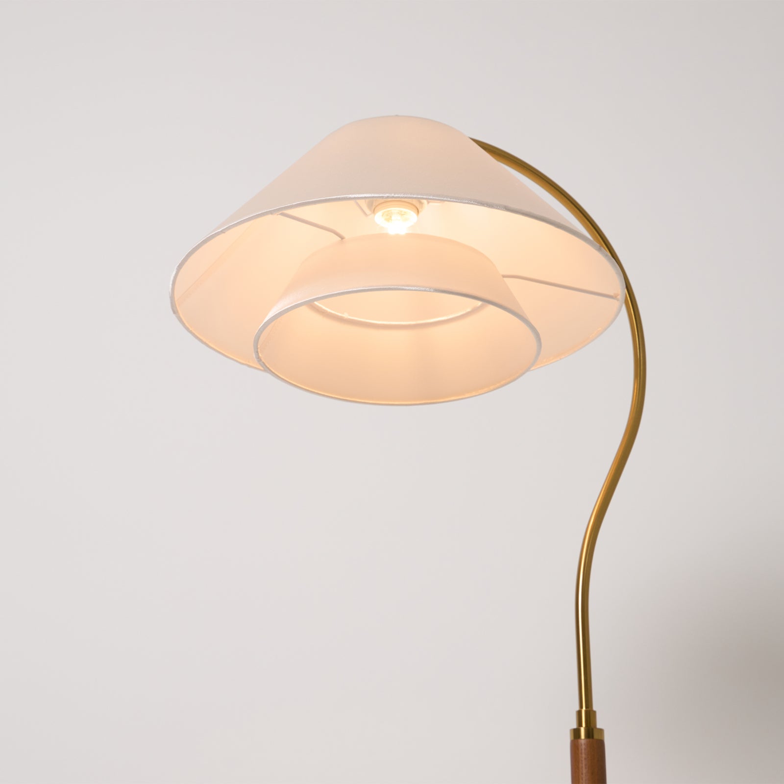 Modern Hands Garner Floor Lamp - Adjustable Brightness LED Standing Light for Living Room, Bedroom & Office - Perfect for Reading, Relaxing & Decorating
