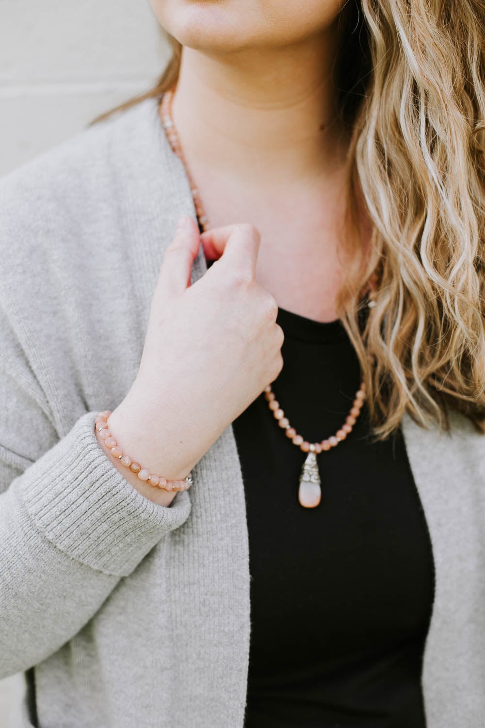 Healing Moonstone Bracelet for Women - Natural Gemstone Jewelry for Emotional Balance & Stress Relief | Perfect for Meditation, Yoga & Spiritual Healing