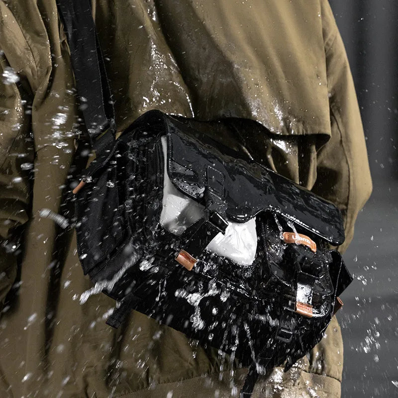 Ulanzi MS12 5.6L Messenger Bag - Lightweight Waterproof Shoulder Bag for Men & Women - Perfect for Travel, Work, School & Daily Commute (Black, B118)
