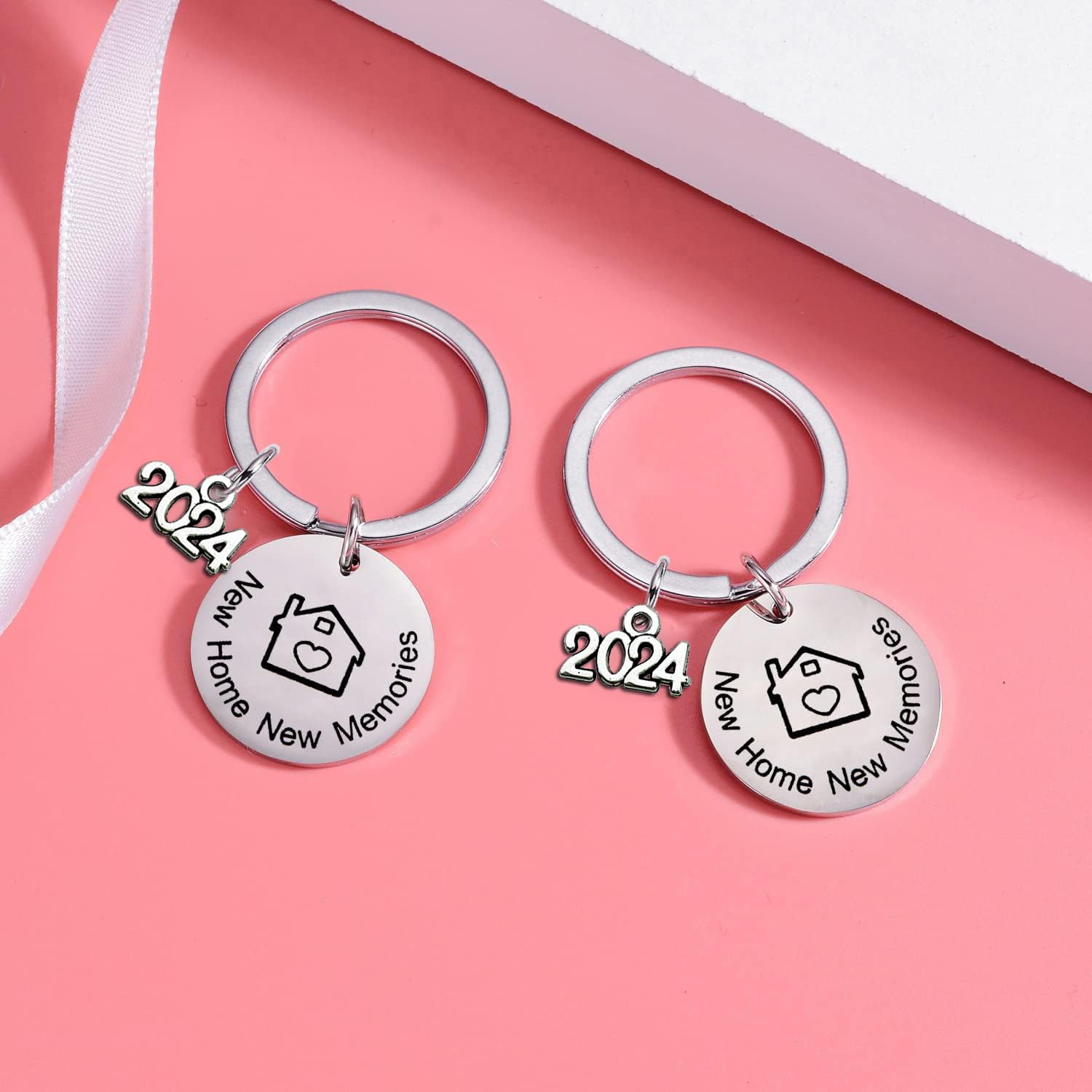2Pcs New Home Keychain Set - Housewarming Gifts for 2024, First Home Gift Keyrings for New Adventures - Perfect for Housewarming Parties, New Homeowners & Congratulations Gifts