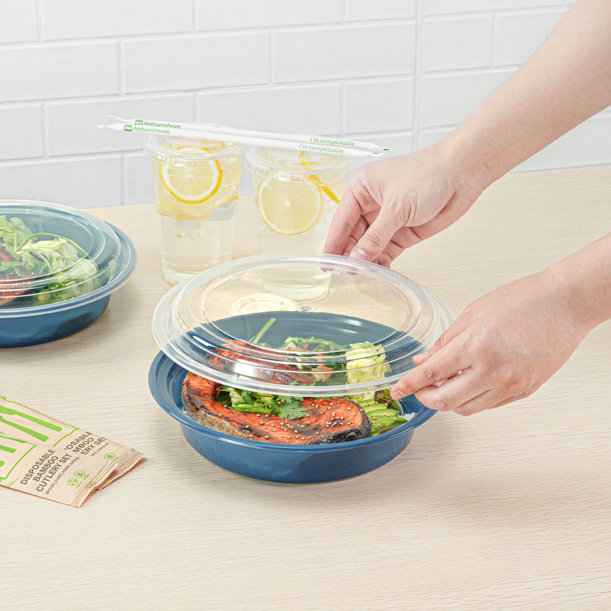 48oz Midnight Blue Plastic Food Storage Containers with Clear Lids - 9x9x1.75 Inches, Microwave Safe, 100-Pack - Perfect for Meal Prep, Takeout, Leftovers & Restaurant Bulk Storage