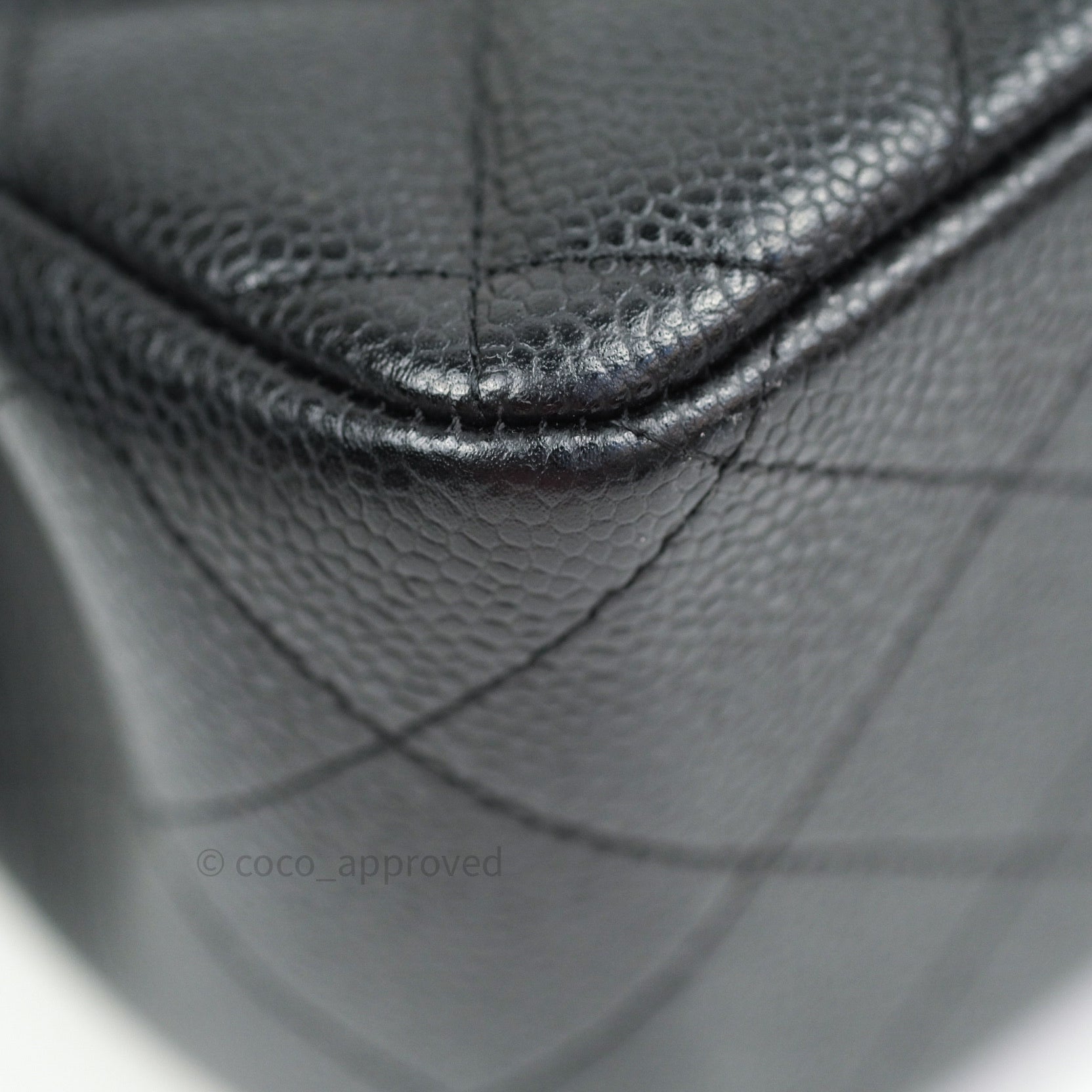 Chanel Classic Jumbo Double Flap Bag in Black Caviar Leather with Gold Hardware - Luxury Designer Handbag for Women, Perfect for Evening Events & Special Occasions