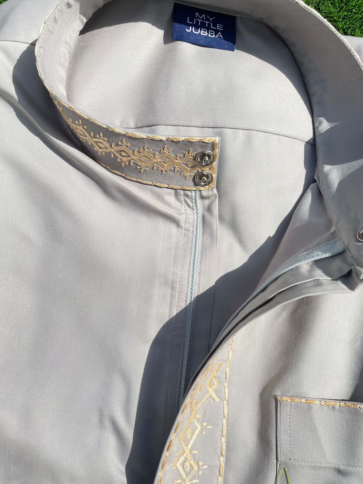 Premium Men's Light Grey Saudi Thobe with Gold Embroidery - Traditional Arabic Robe for Eid, Wedding & Special Occasions